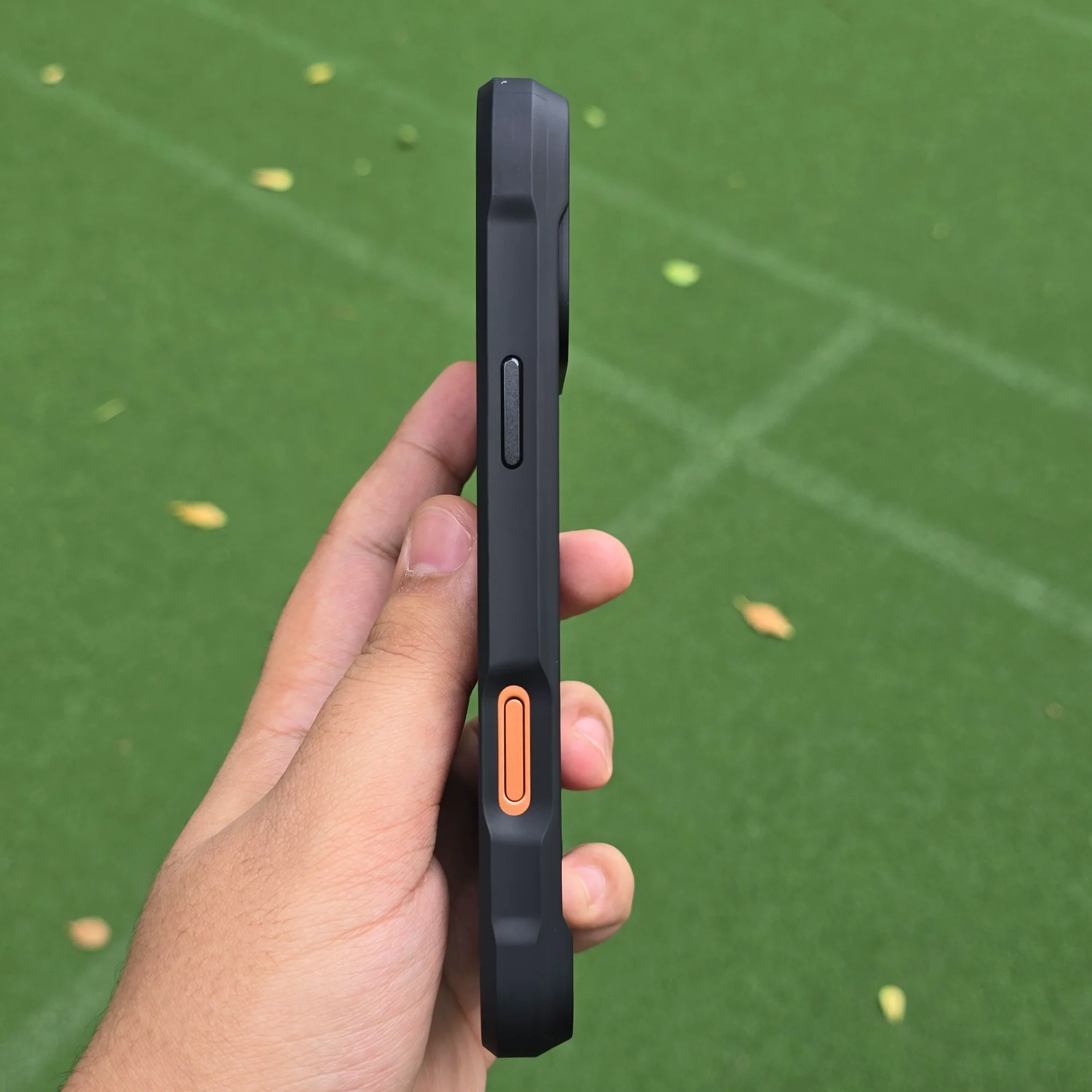 Dark Carbon Fiber – Premium Woven & Carbon Fiber Shockproof Case for iPhone, Immortal Series by Coverner India - Image 2