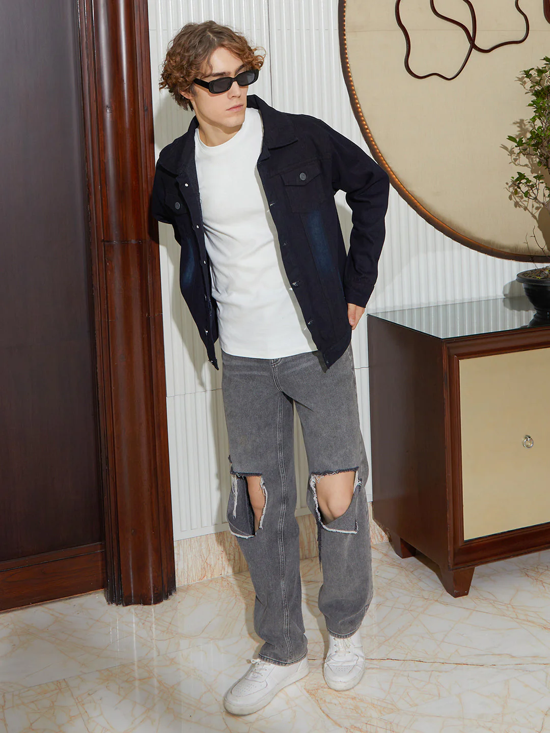 Dark-Wash Relaxed Denim Jacket - Image 6