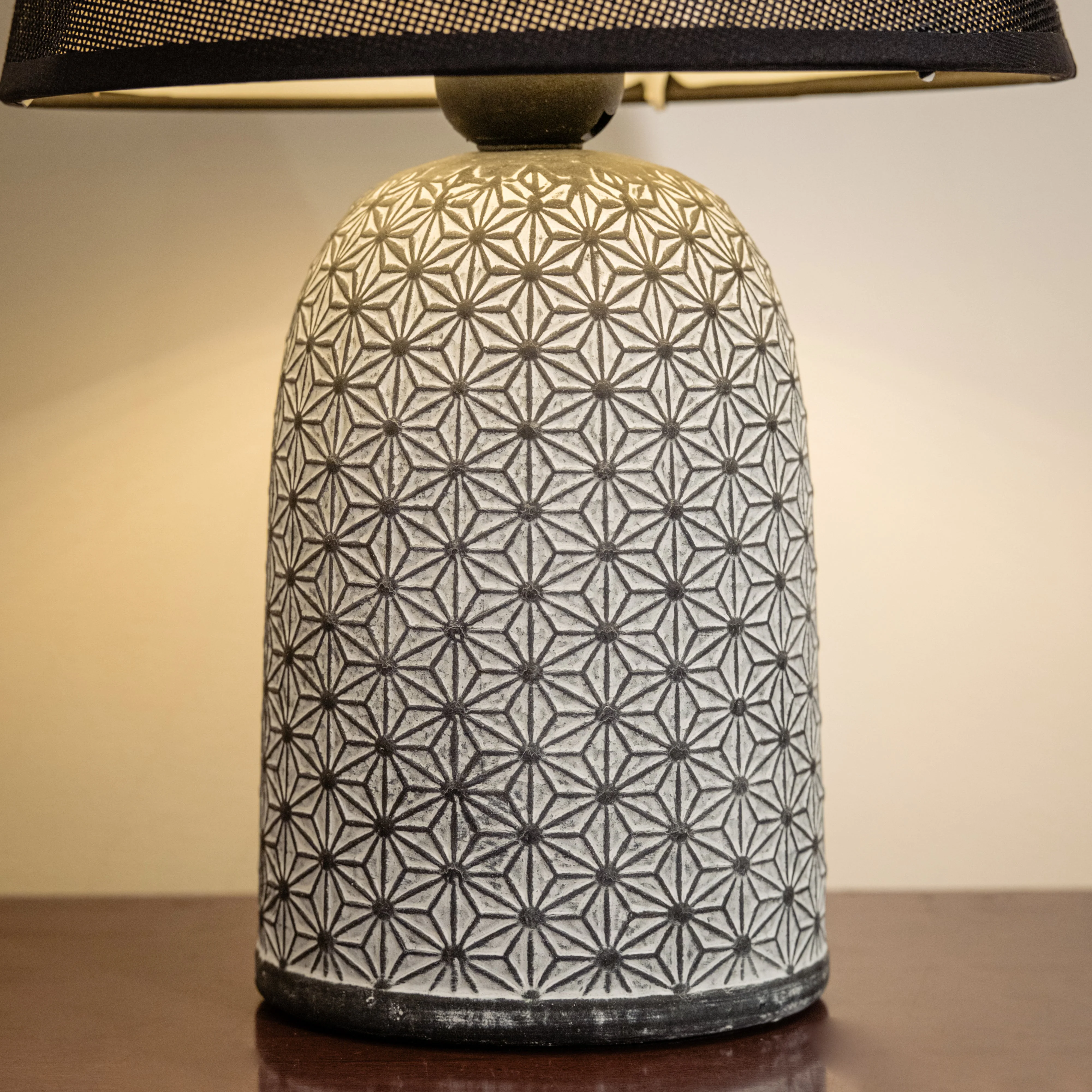 Decorative table lamp with cotton lamp shade - Image 2
