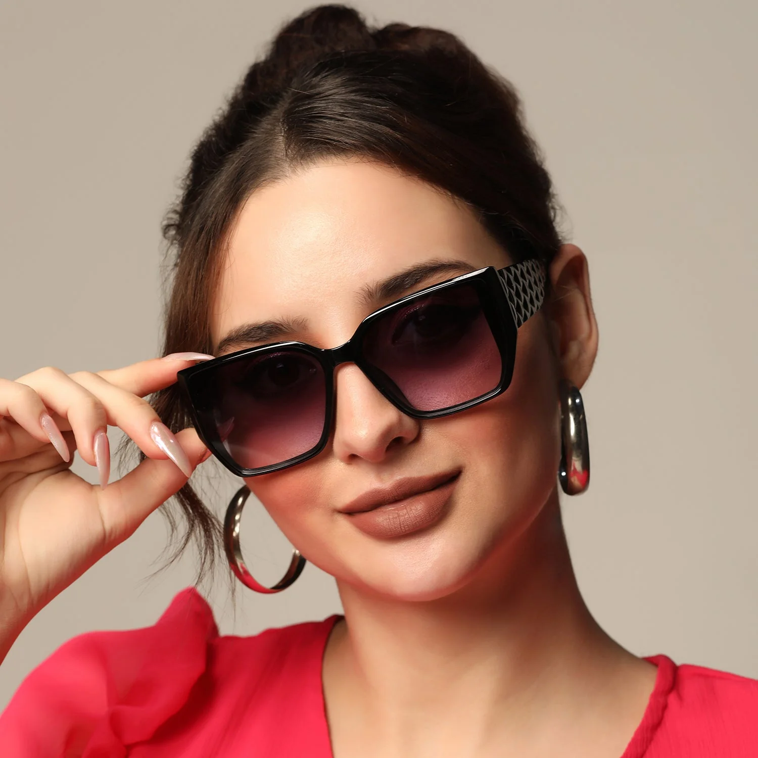 Designer Black Rectangular Sunglasses For Women - Image 2
