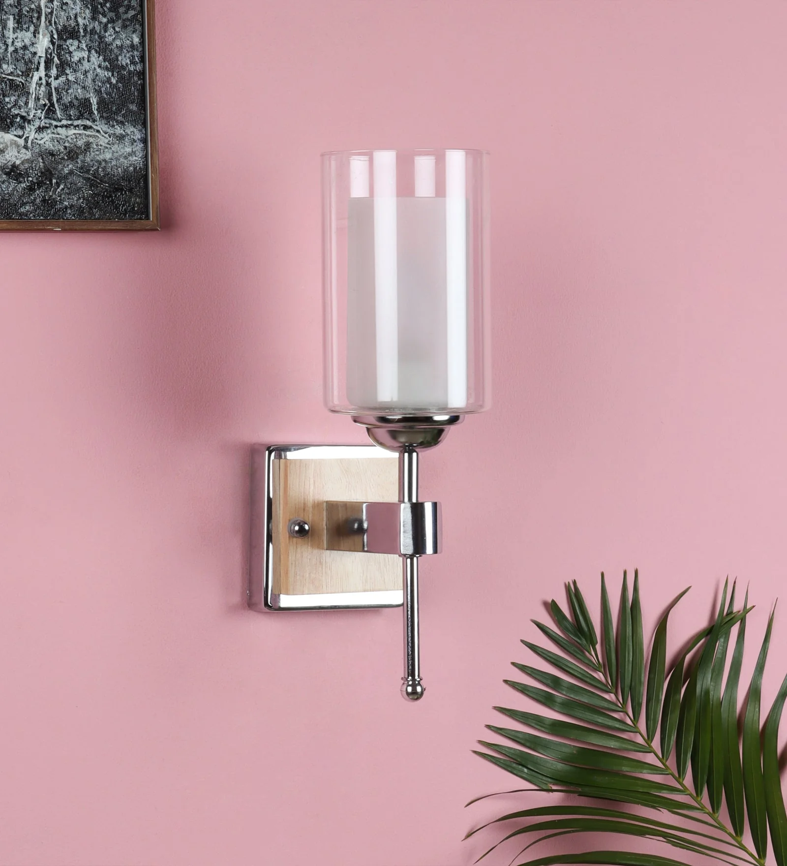 Designer Lighting Contemporary Wall Light - Image 4