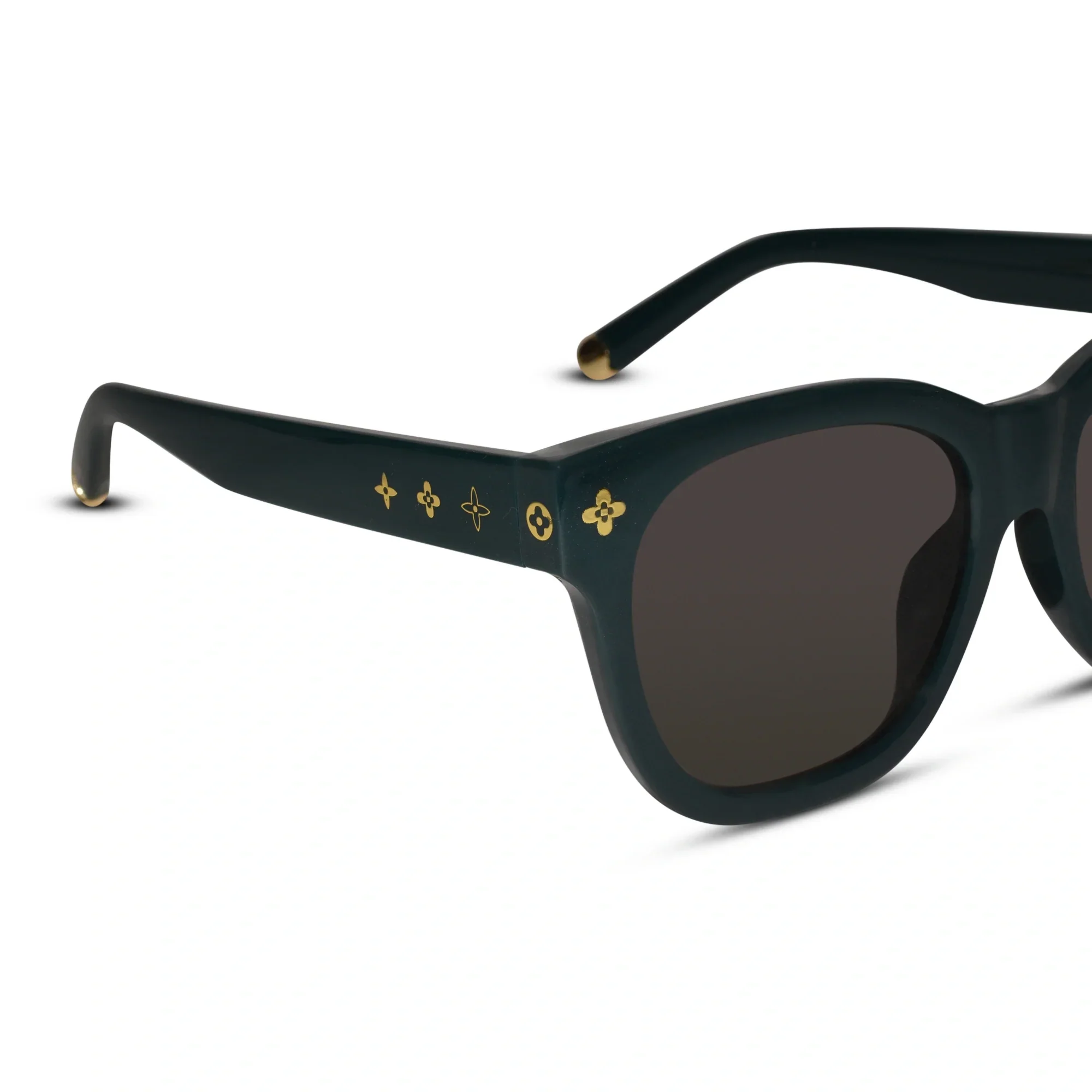 Designer Oversize Cat Eye Green Sunglasses - Image 3