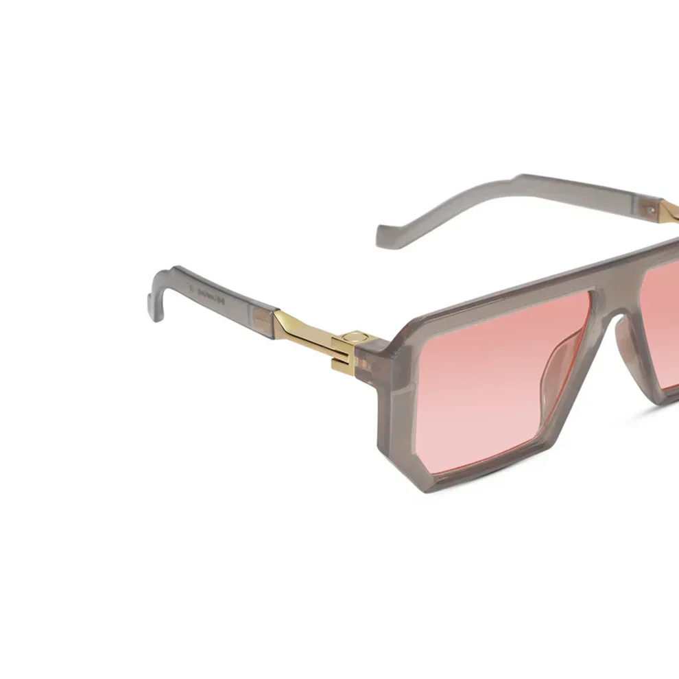 Designer Retro Matt Black Sunglasses For Men - Image 13