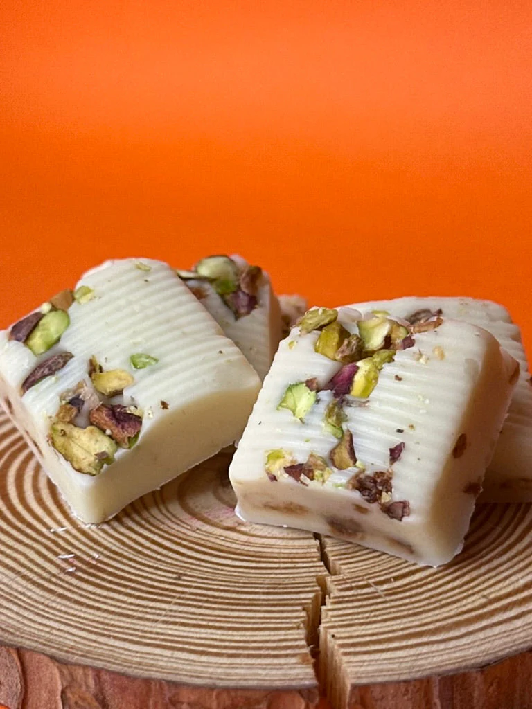 Dubai White Pistachio Bite (8pcs) - Image 2