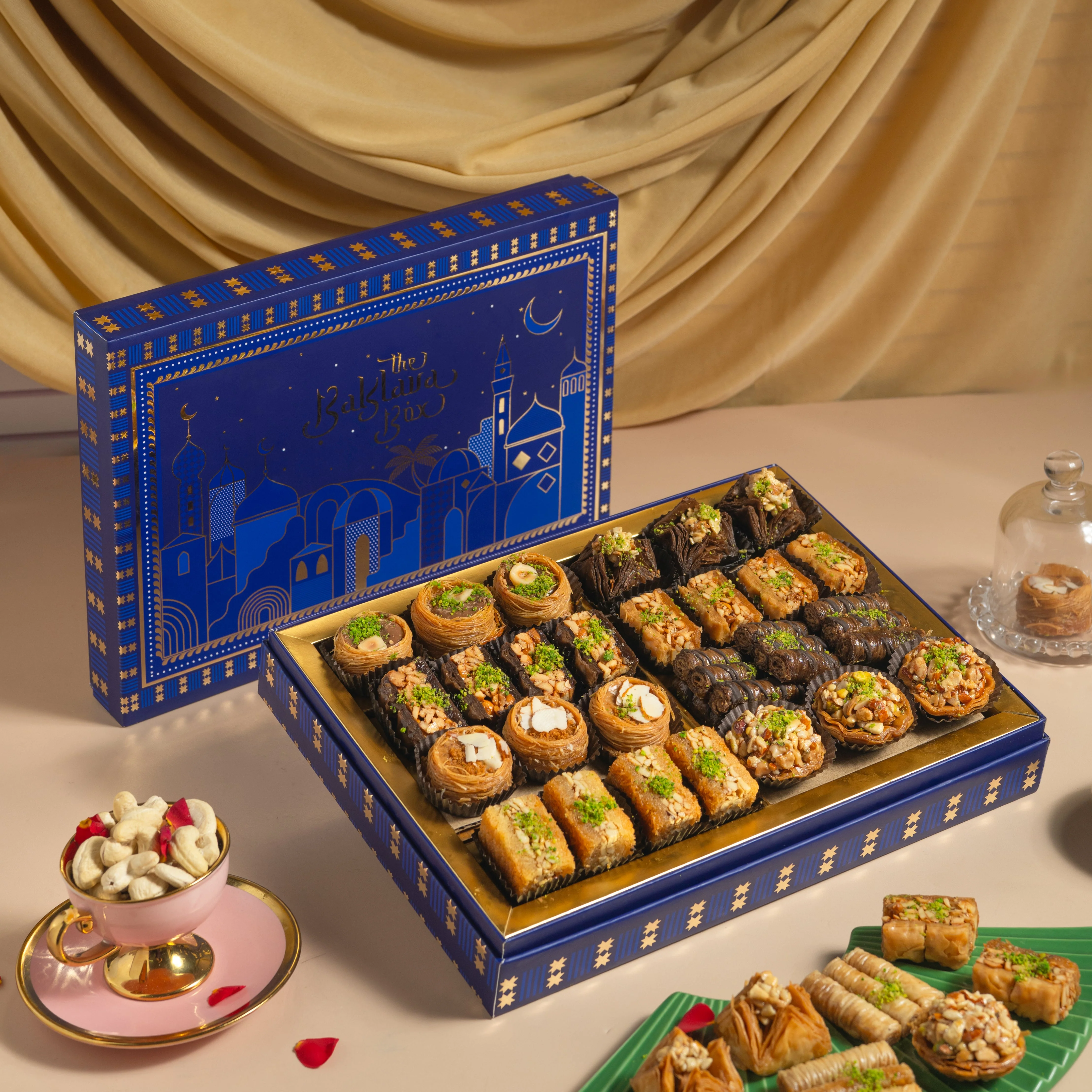 Eid Crescent Gift Box: Assorted Chocolate Baklava and Kunafa 750gms