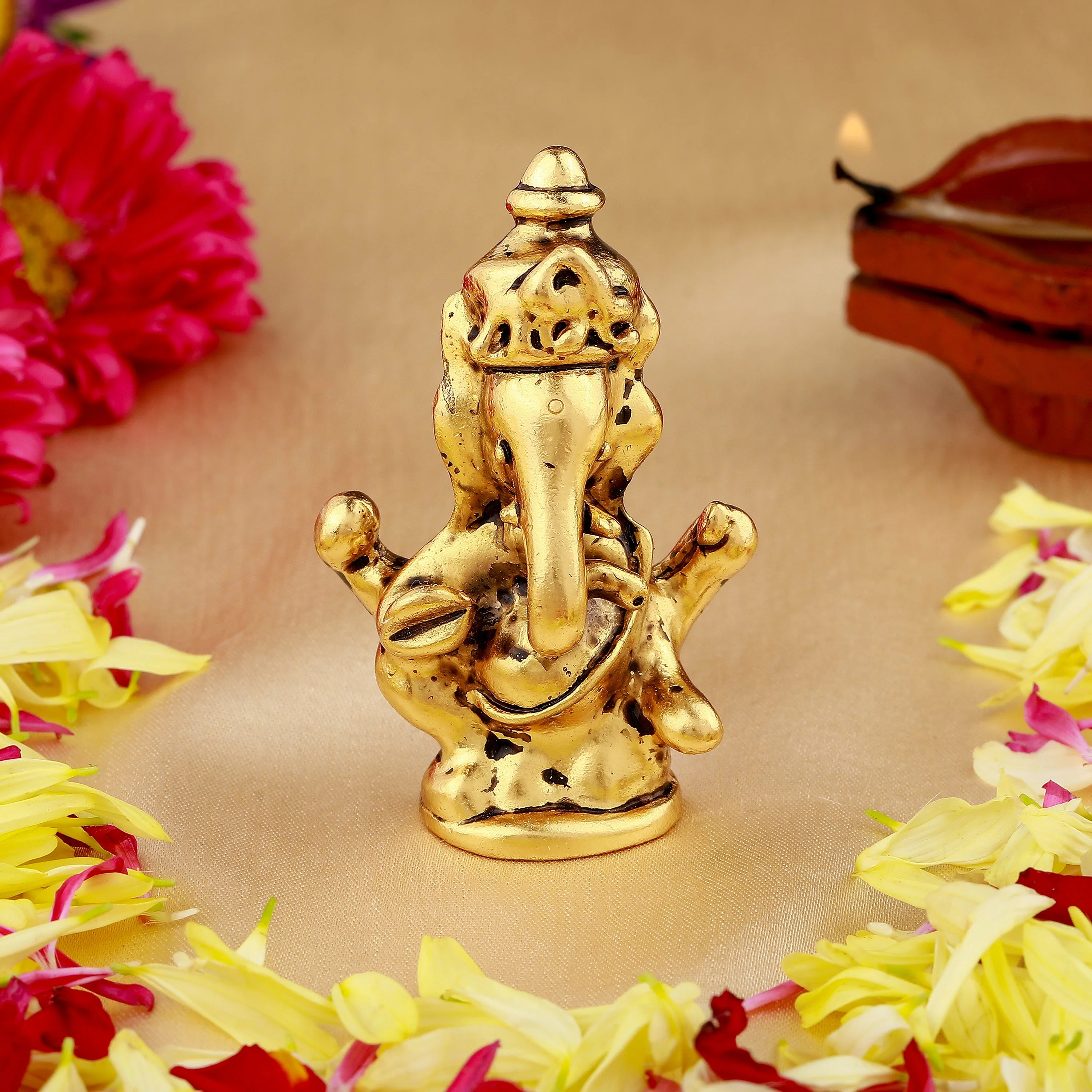 Estele Gold Plated Antique Spiritual Lord Ganesh Idol For Gifts & House Warming/Home/Office Decors.