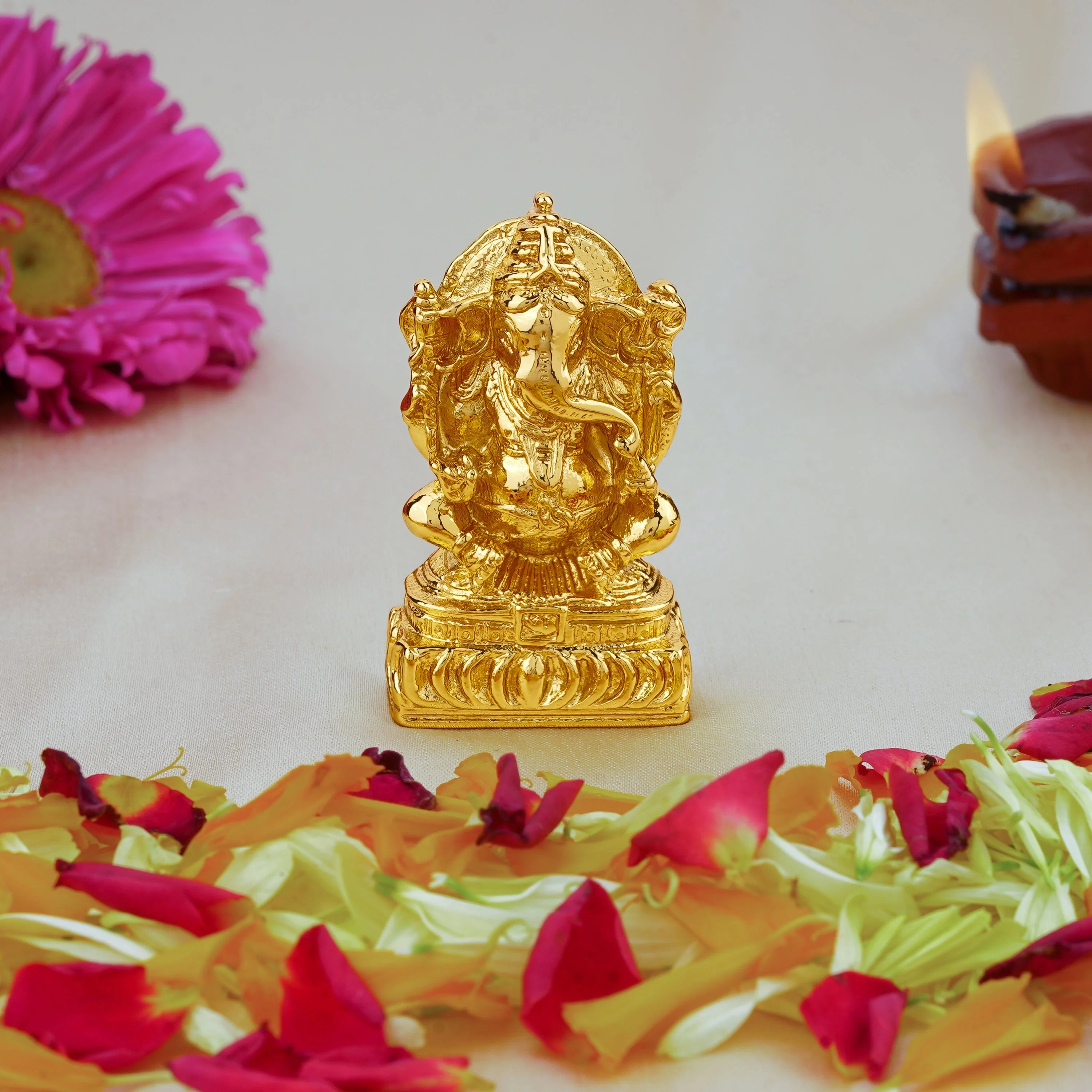 Estele Gold Plated Lord Ganesha Idol