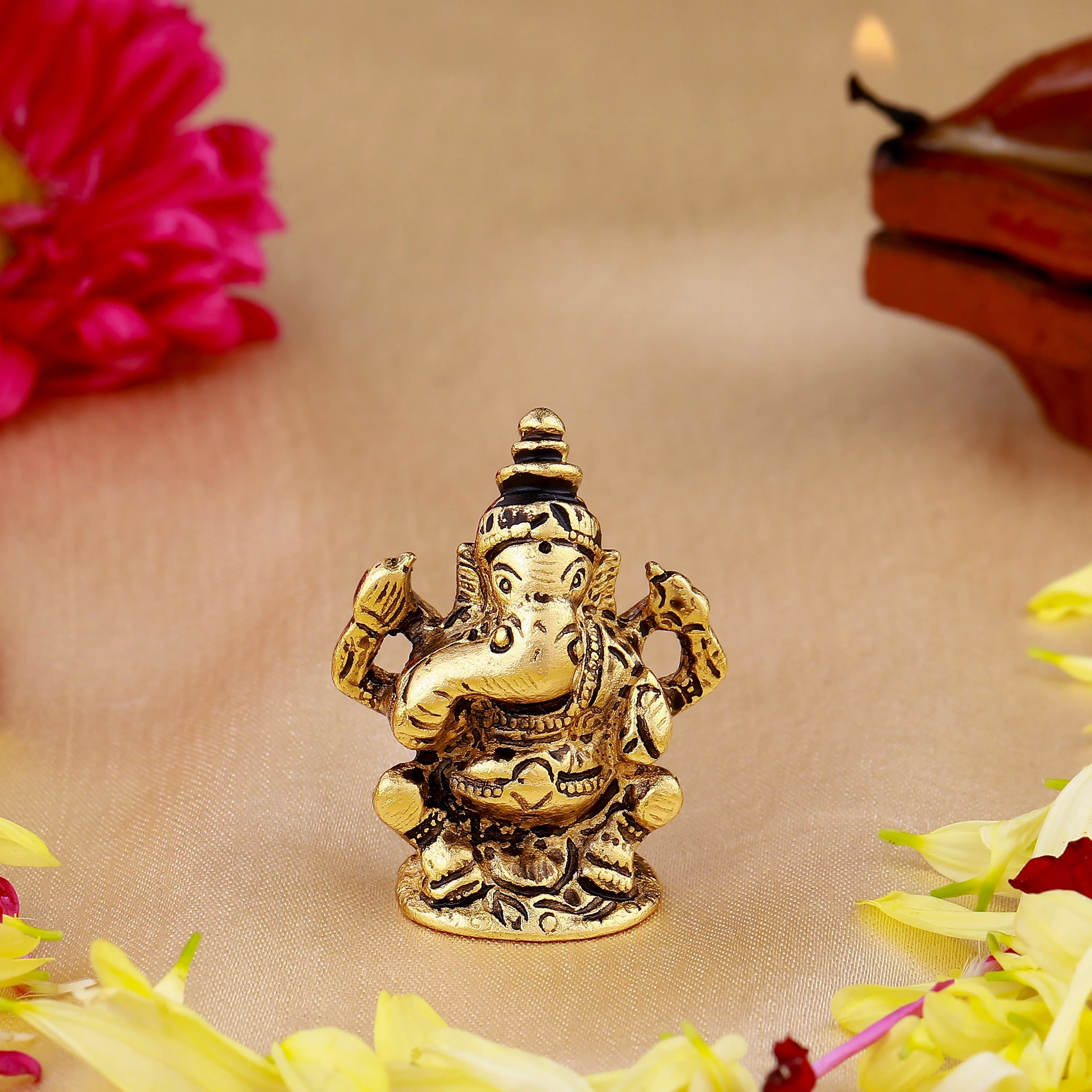 Estele Gold Plated Lord Ganesha Idol