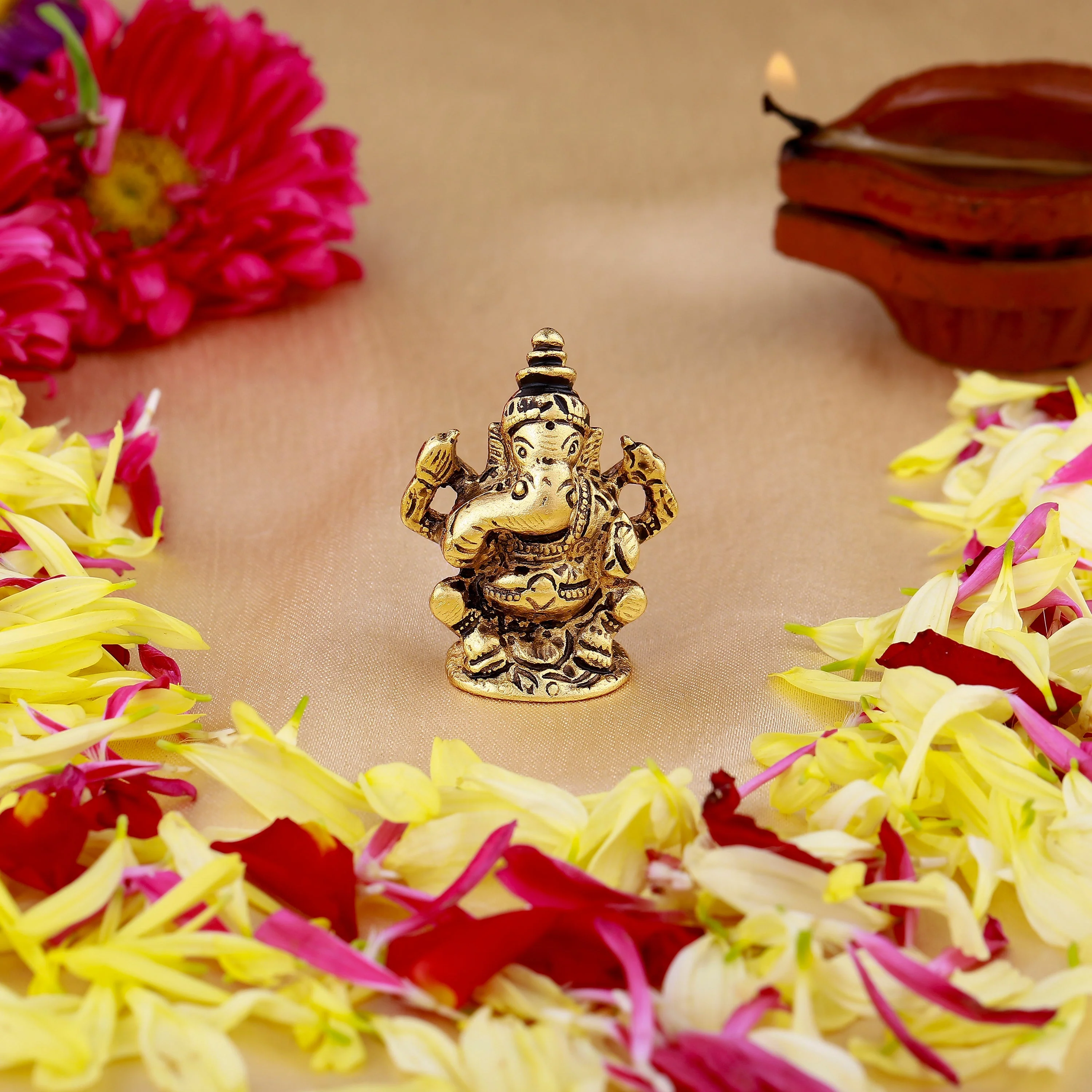 Estele Gold Plated Lord Ganesha Idol - Image 2