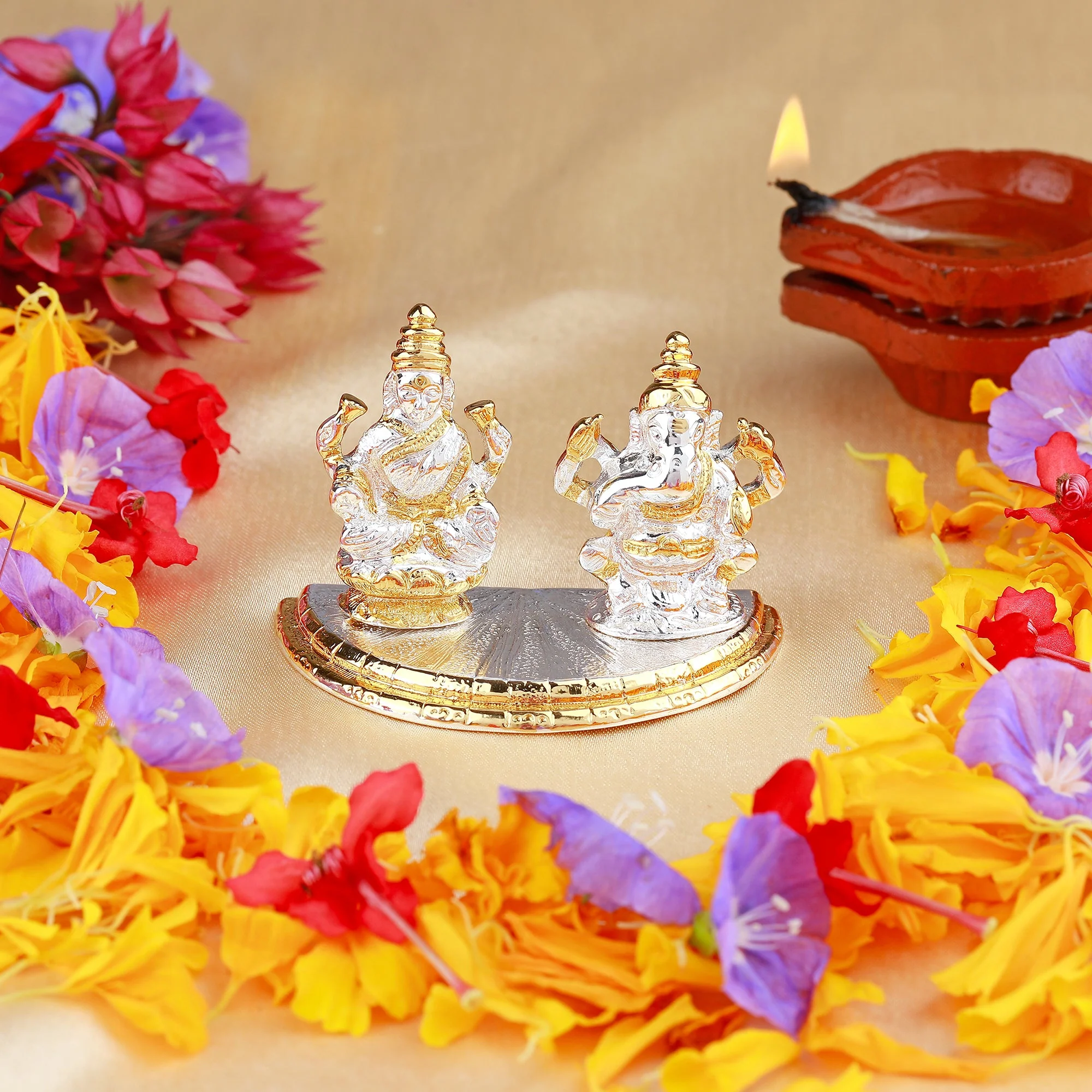 Estele Gold & Rhodium Plated Godess Lakshmi Ji & Lord Ganesh Idol - Image 3