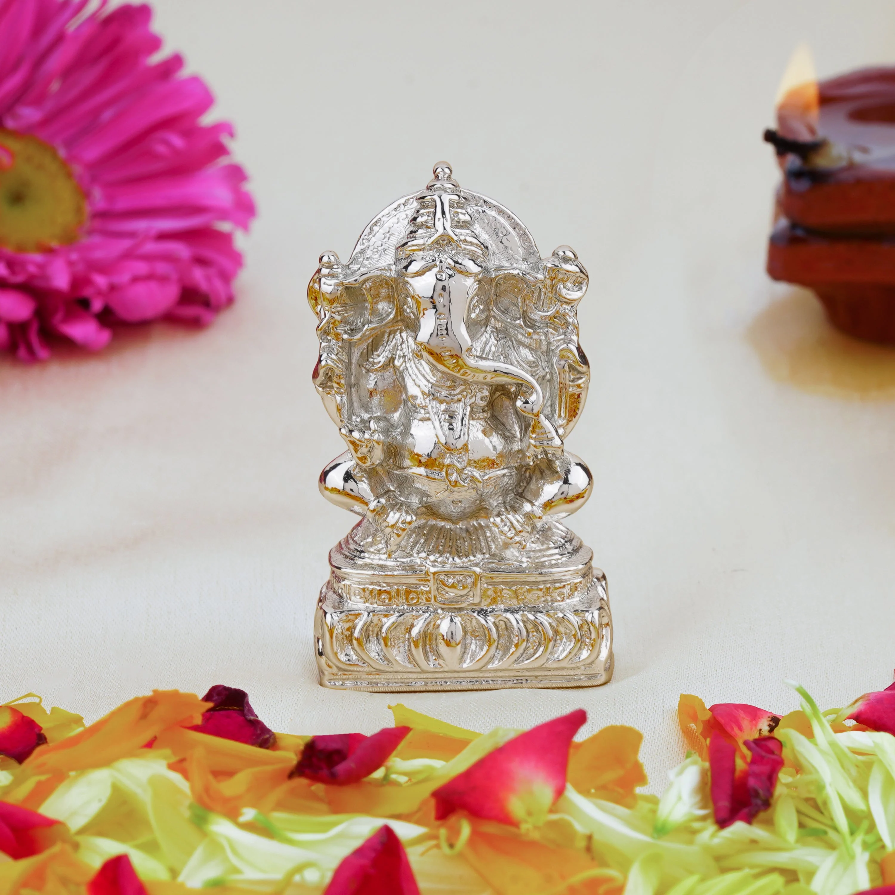 Estele Rhodium Plated Lord Ganesha Idol