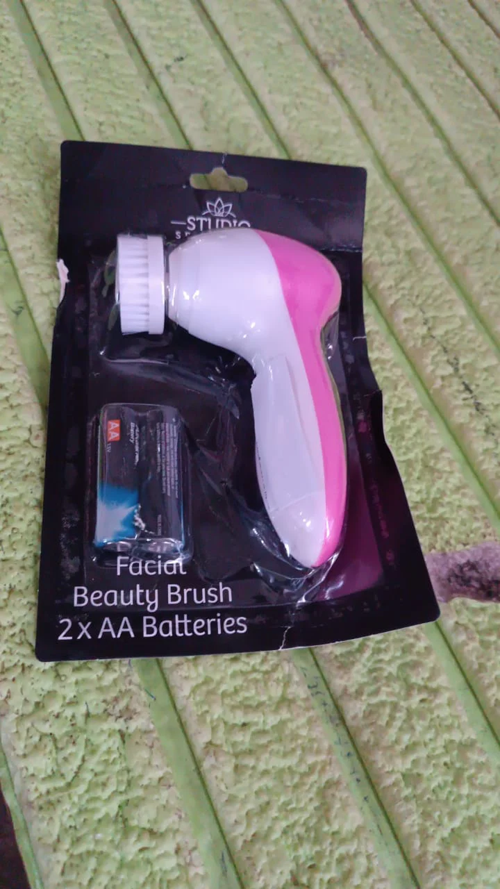 Facial Beauty Brush, Face Massager (1 Pc / With 2 AA Battery Included) - Image 6