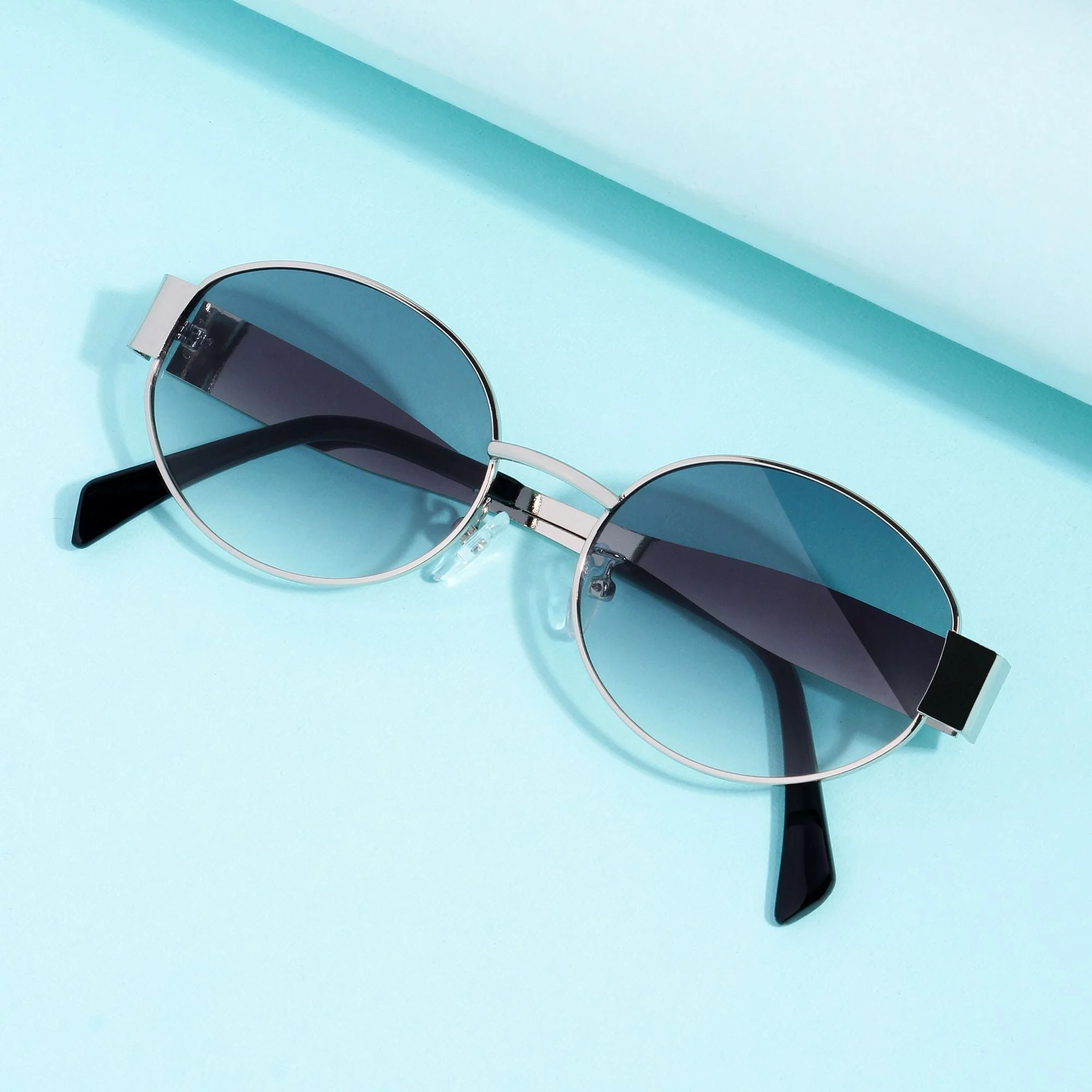 FF2380 Silver Green Gradient Oval Sunglasses - Image 4