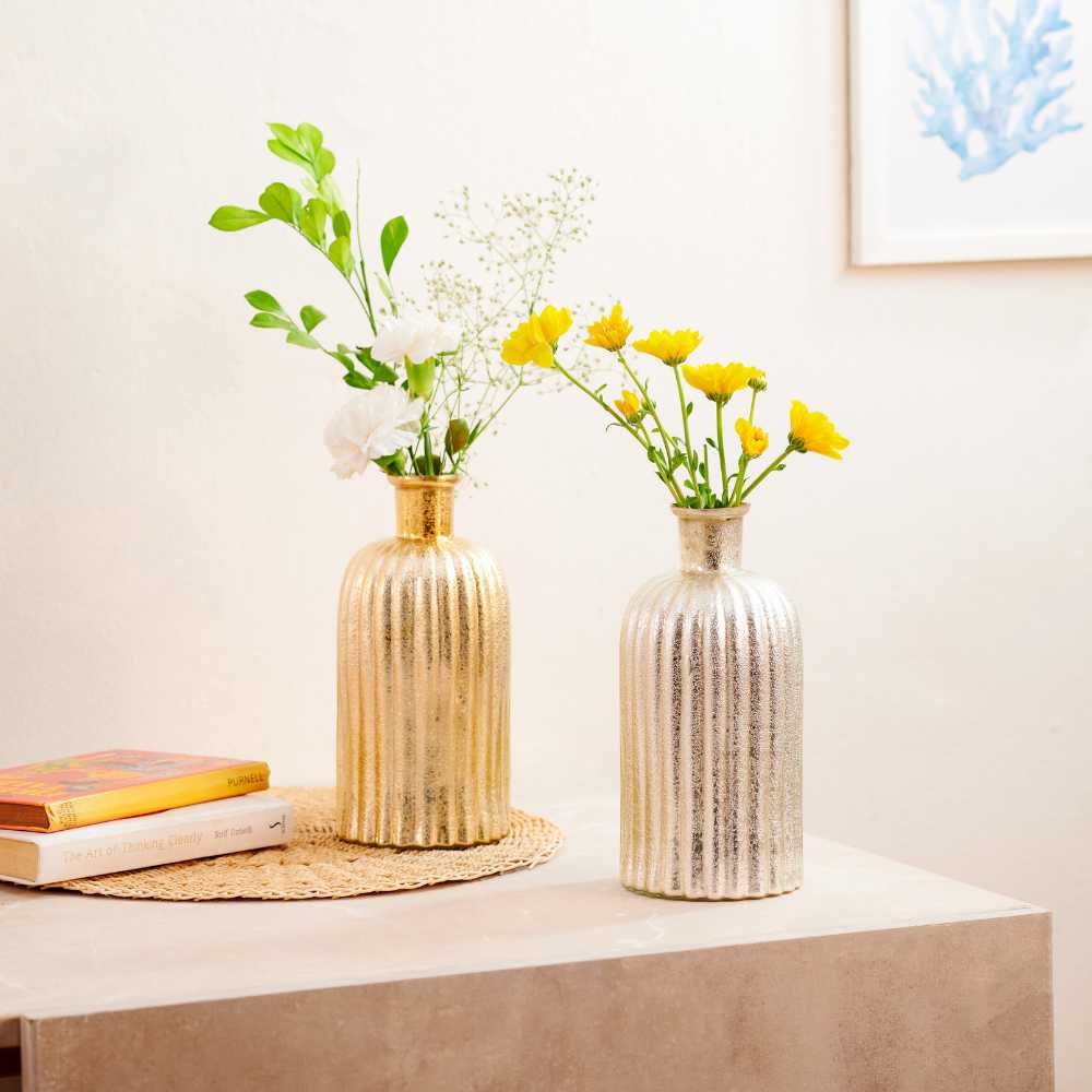 Fluted Glass Vase With Metallic Finish - Image 4