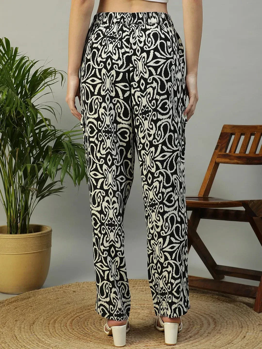 Formost Black Print Elasticated Crargo Style Women Pant - Image 5