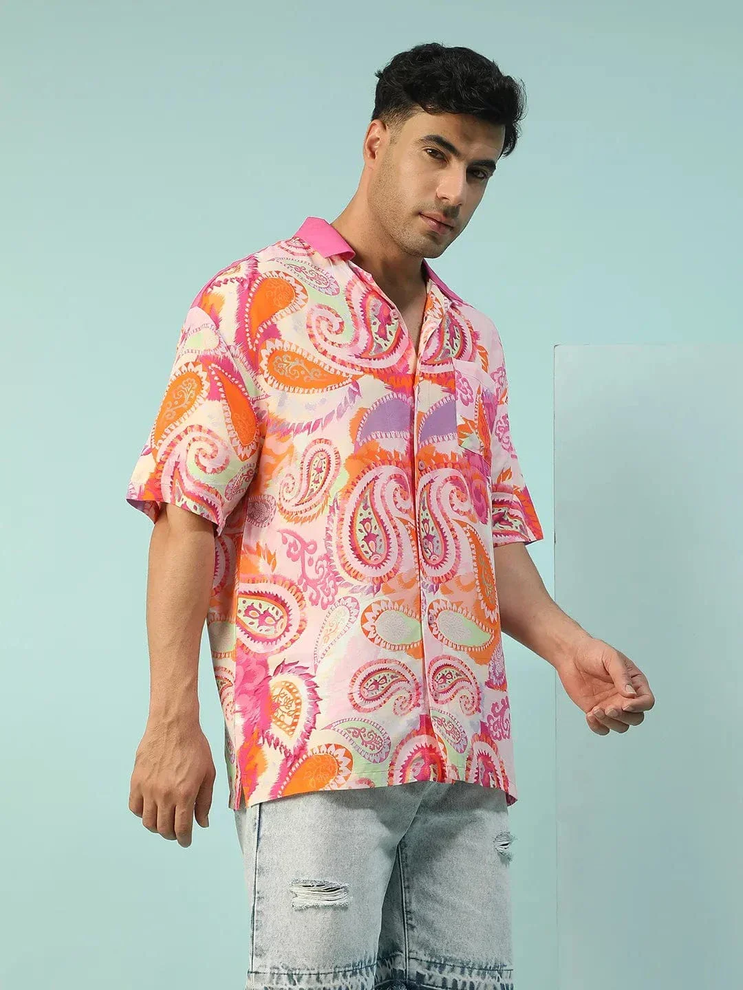 Fresh Paisley Print Multicolor Lapel Collar Short Sleeve Men Oversized Shirt - Image 4