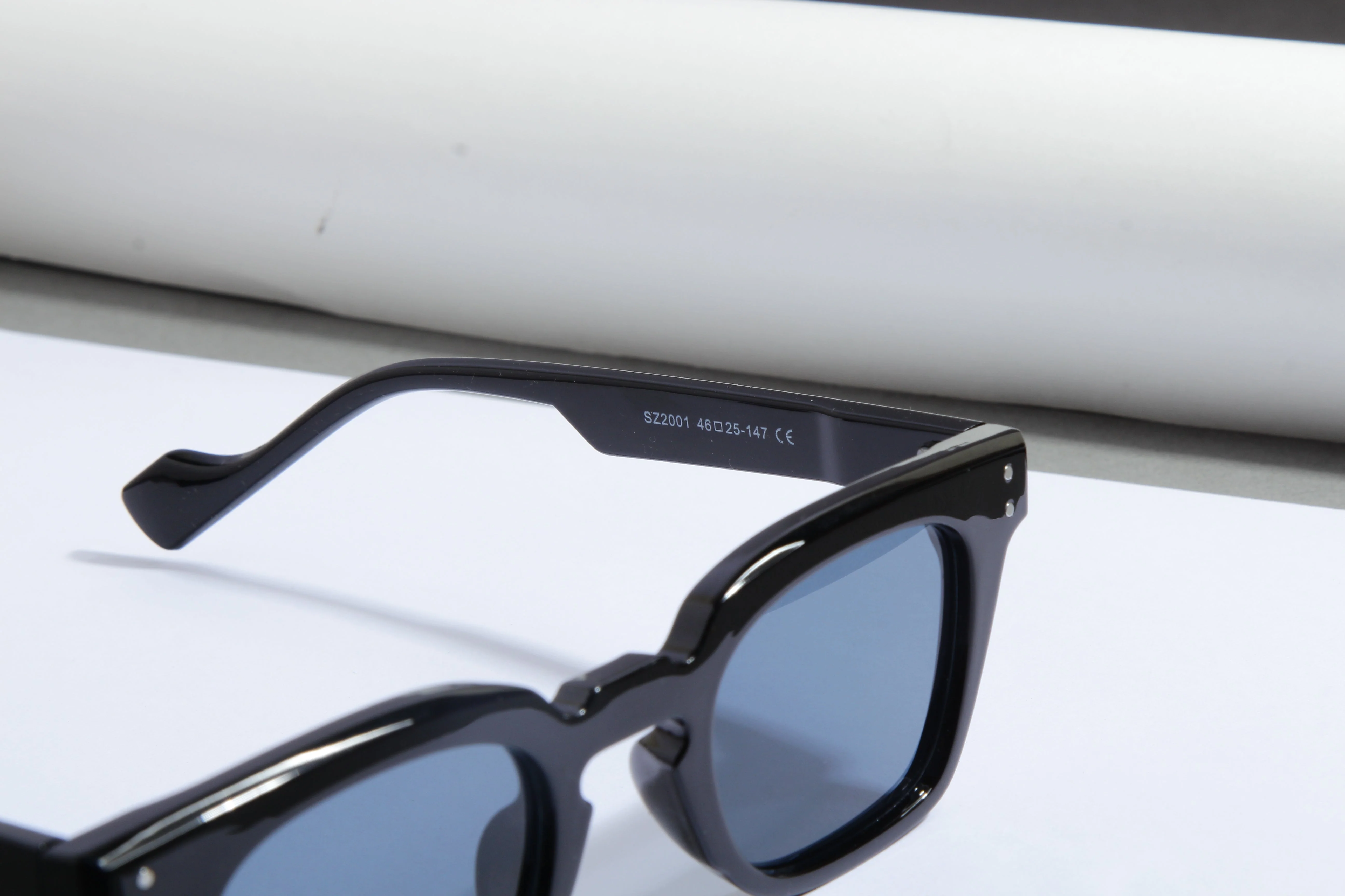 Full Black SZ 2001 Square Sunglasses - Image 12
