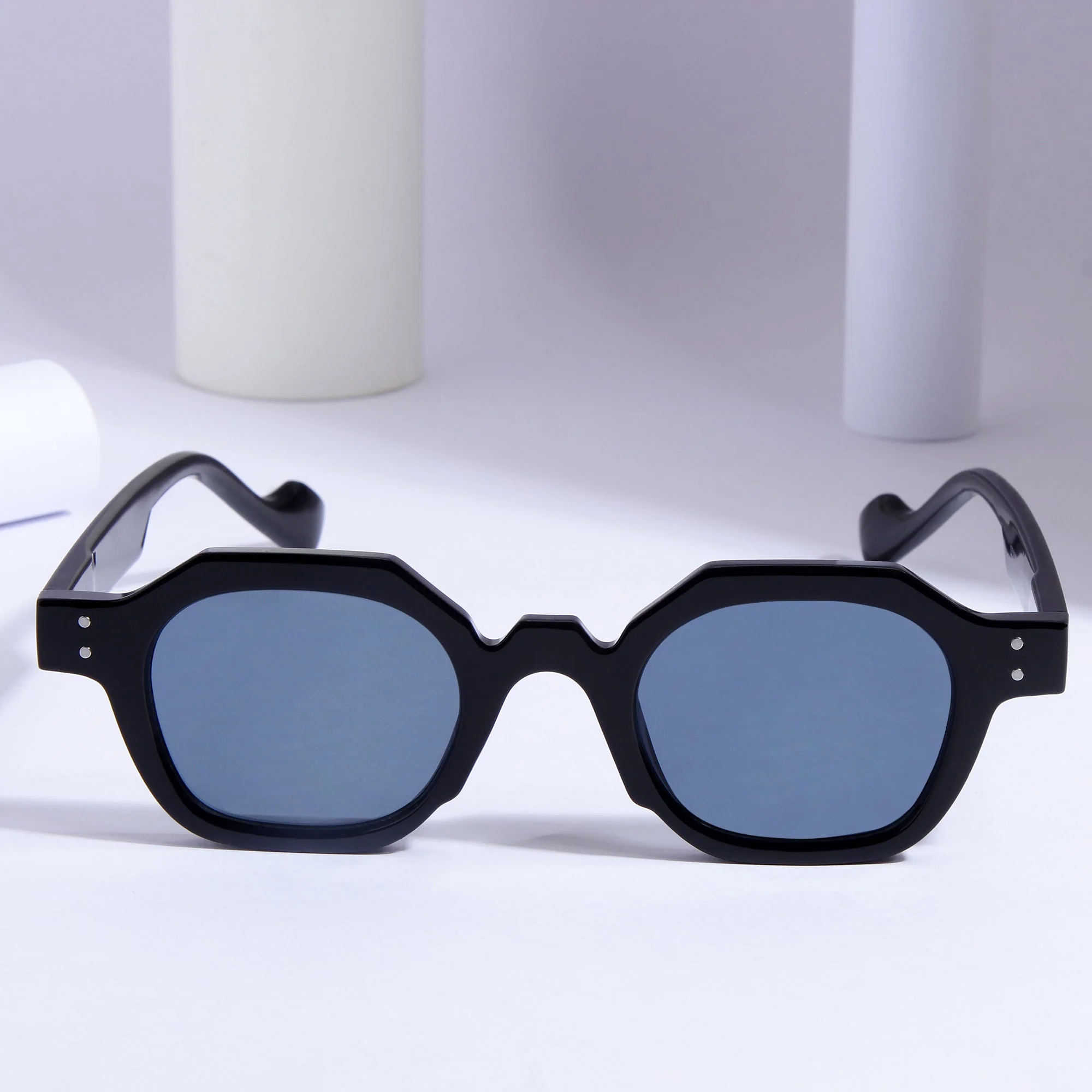 Full Black SZ 2002 Round Sunglasses - Image 3