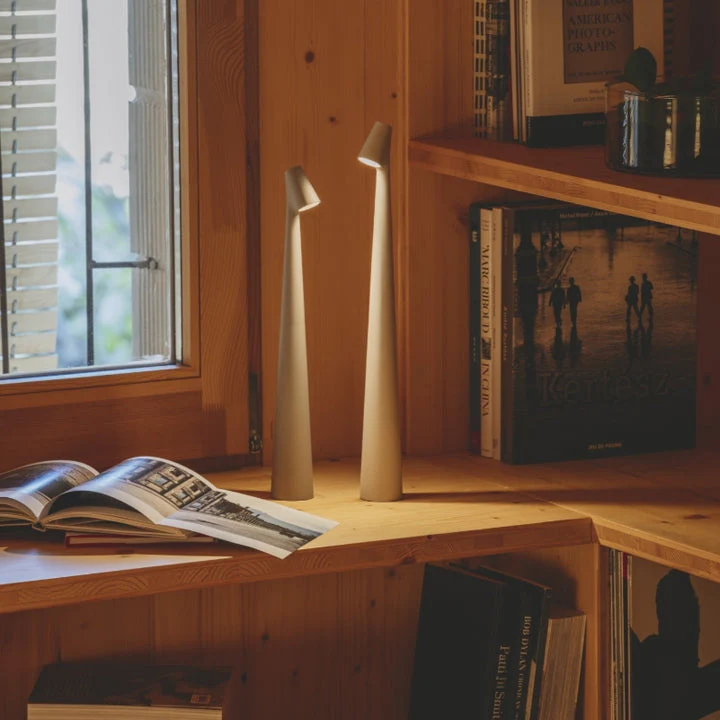 GeekSleek: Minimalist Wireless LED Table Lamp with Touch Control, Stepless Dimming & Rechargeable Design for Home & Office - Image 15