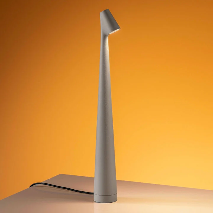 GeekSleek: Minimalist Wireless LED Table Lamp with Touch Control, Stepless Dimming & Rechargeable Design for Home & Office - Image 17