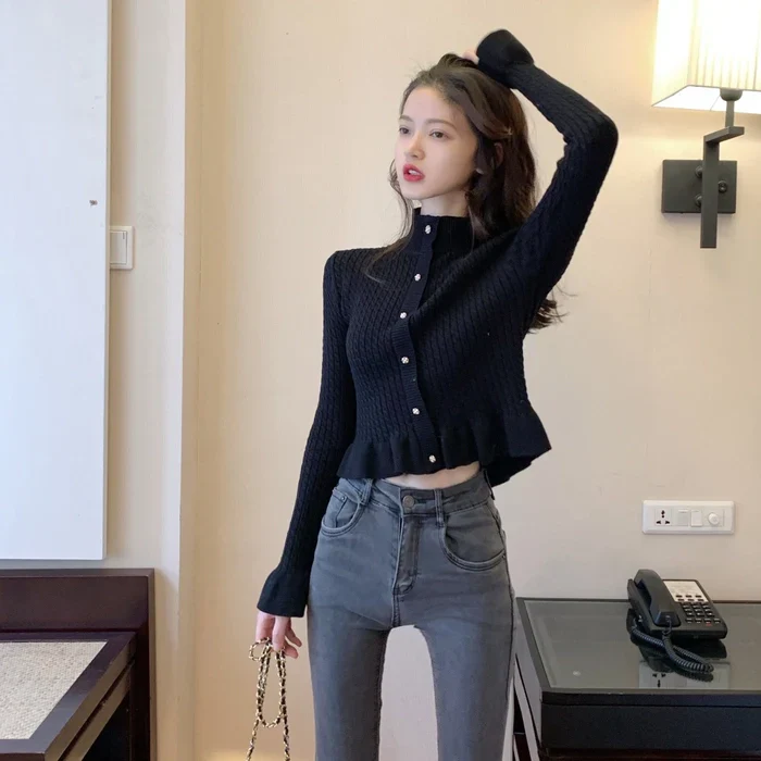 Gisel Buttoned Sweater - Image 9