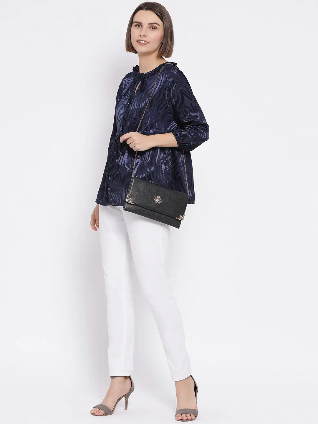 Glenton Graphic Shelly Women Shrug - Image 7