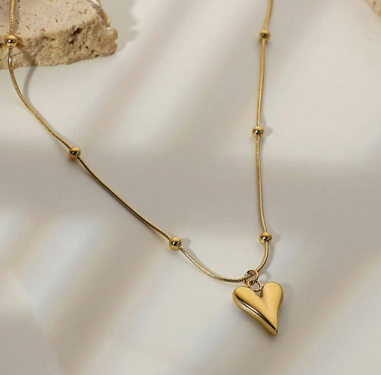 Gold-Plated Anti Tarnish Heart themed Stainless Steel Pendant - Image 2