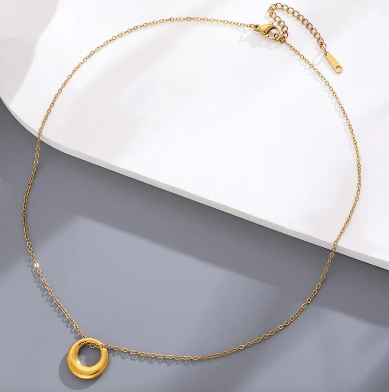 Gold Plated Stainless Steel Anti Tarnish Geometric Circle Pendant - Image 8