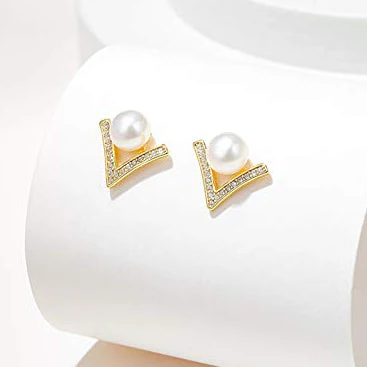 Golden Korean Stud Earring - Image 3