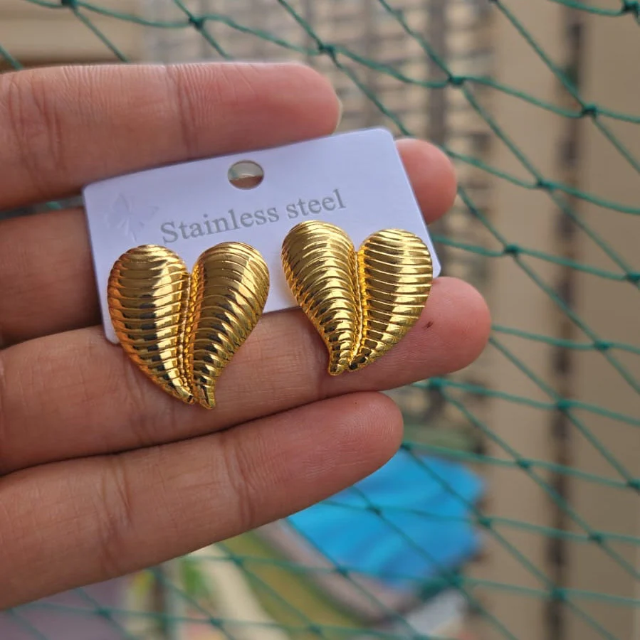 Golden Ribbed Heart Studs - Image 3