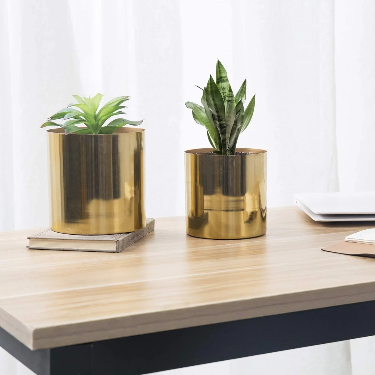 Grace Gold Metal Pot - Image 3