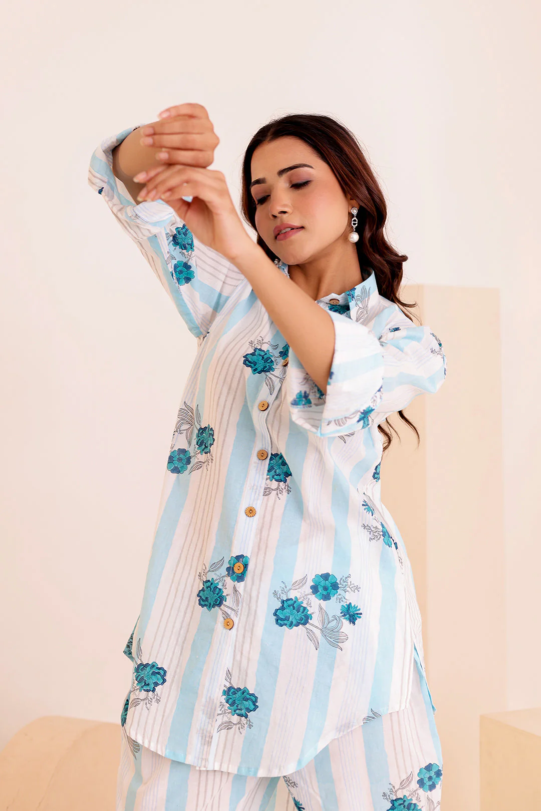 Graceful White Cotton Cord Set - Image 9