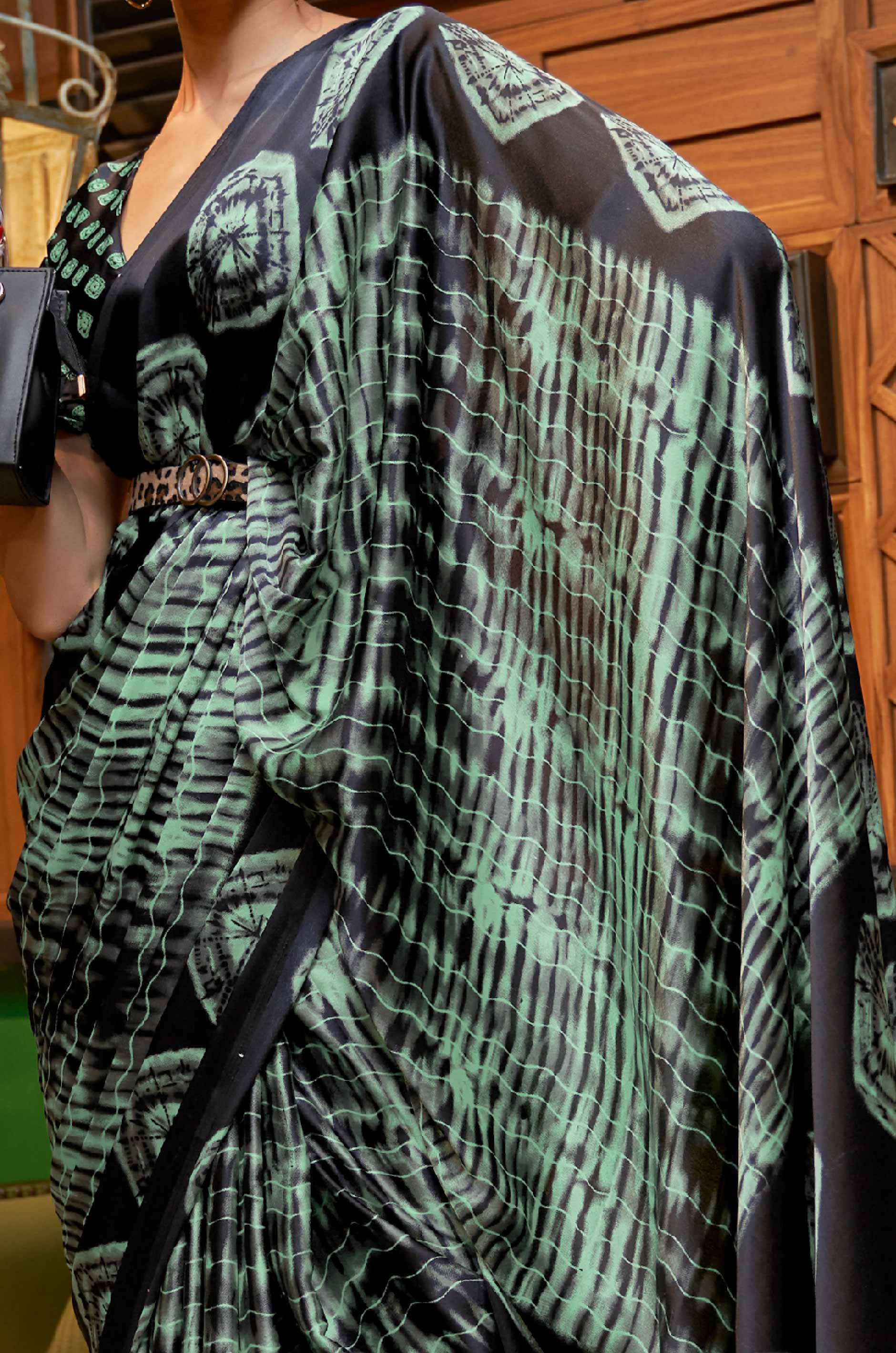 Green And Black Satin Crepe Saree - Image 4