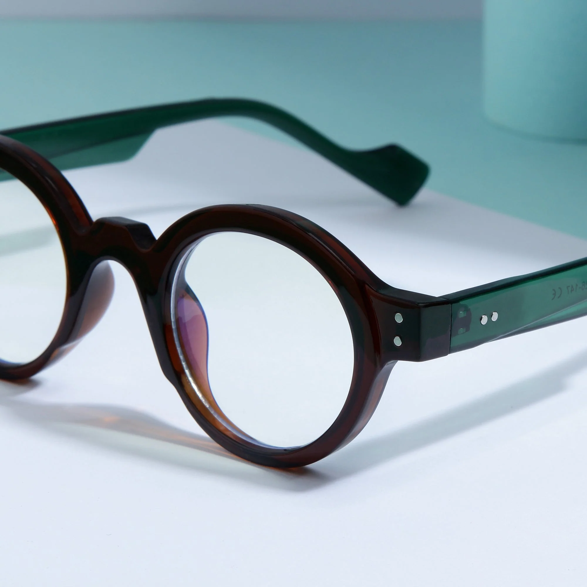 Green Brown Clear SZ 2003 Round Sunglasses - Image 2