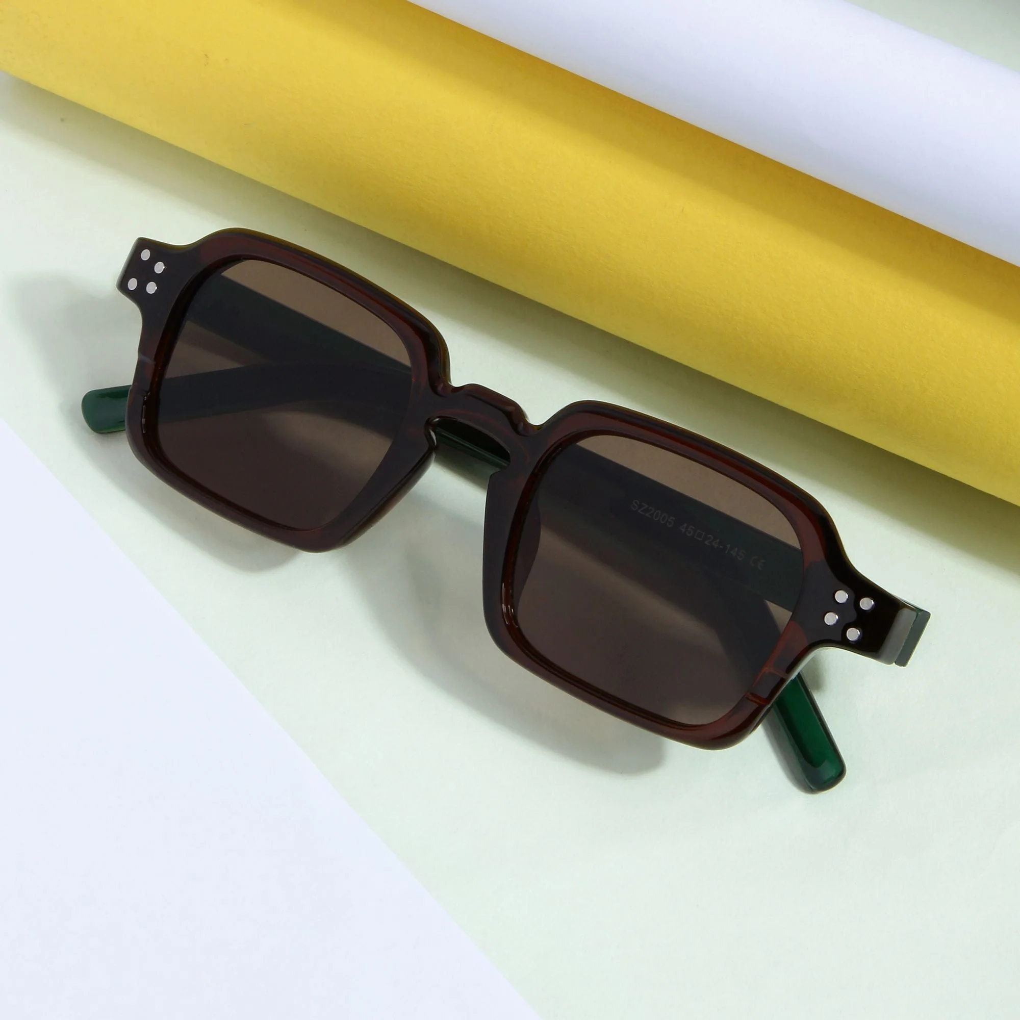 Green Brown SZ 2005 Square Sunglasses - Image 4