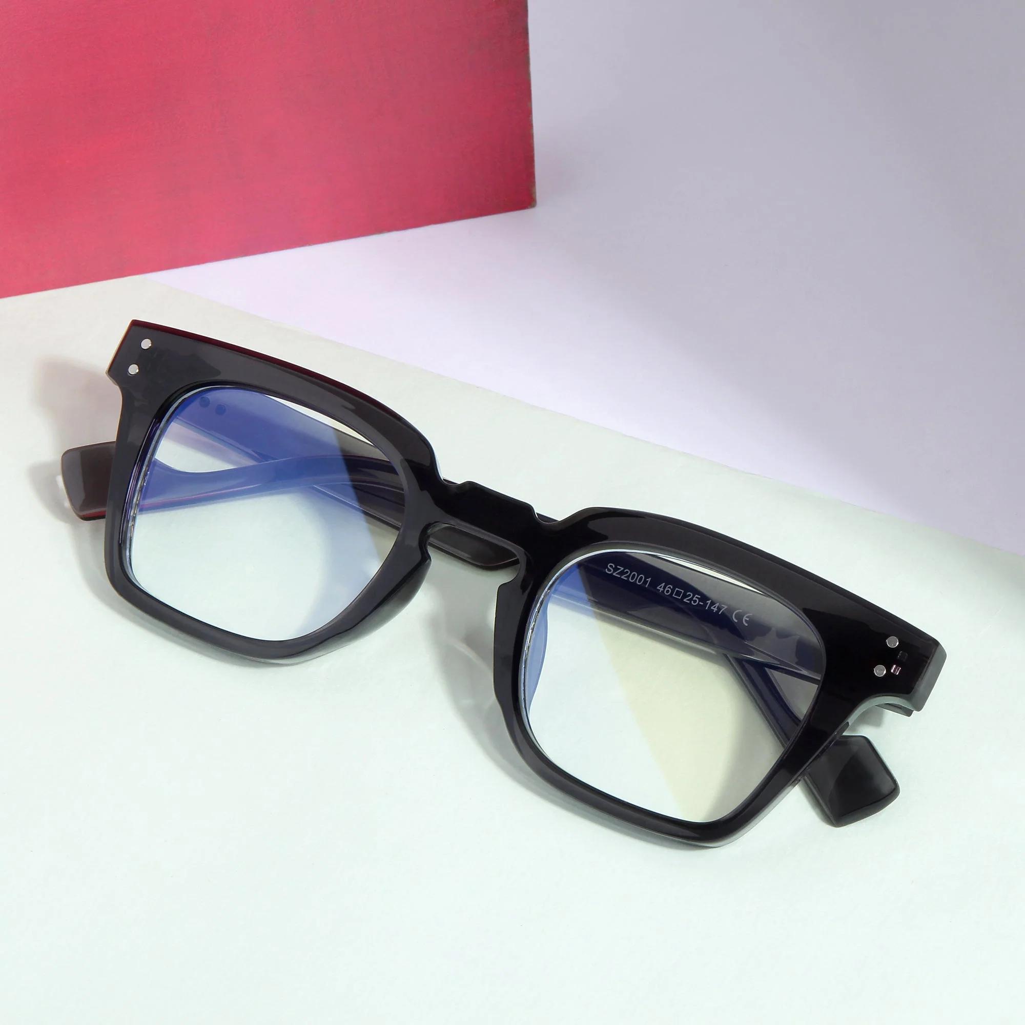 Grey Clear SZ 2001 Square Sunglasses - Image 4