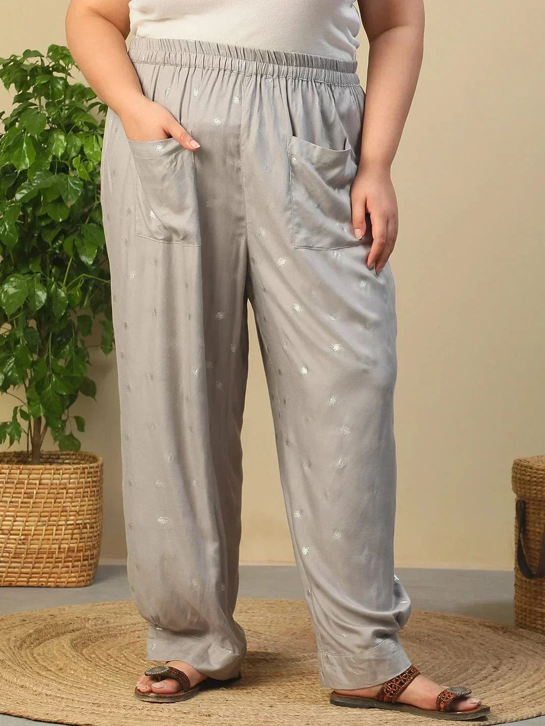 Grey Elasticated Royal Twill Foil Print Plus Size Women Trouser With Front Pockets