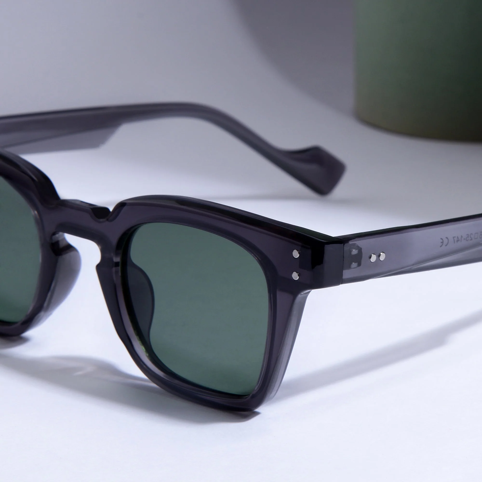 Grey Green SZ 2001 Square Sunglasses - Image 2