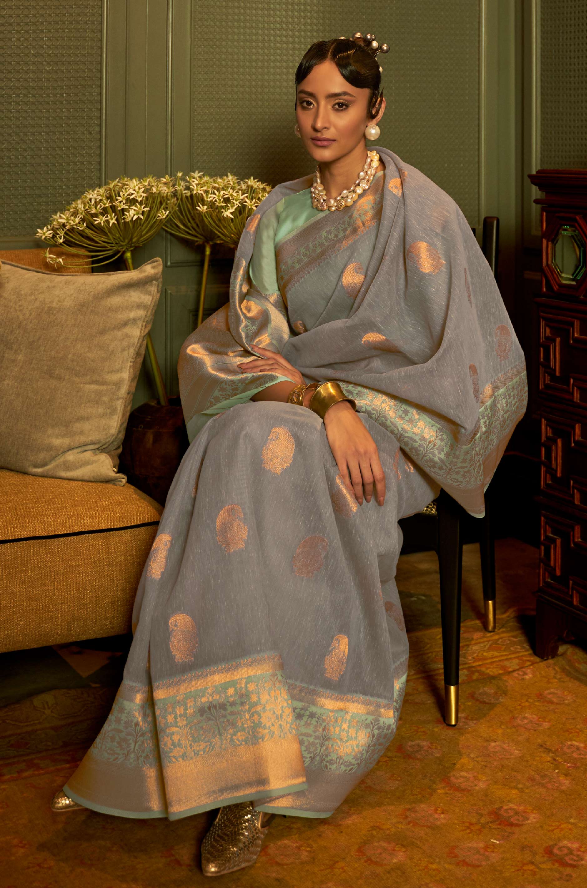 Grey Woven Linen Saree - Image 5