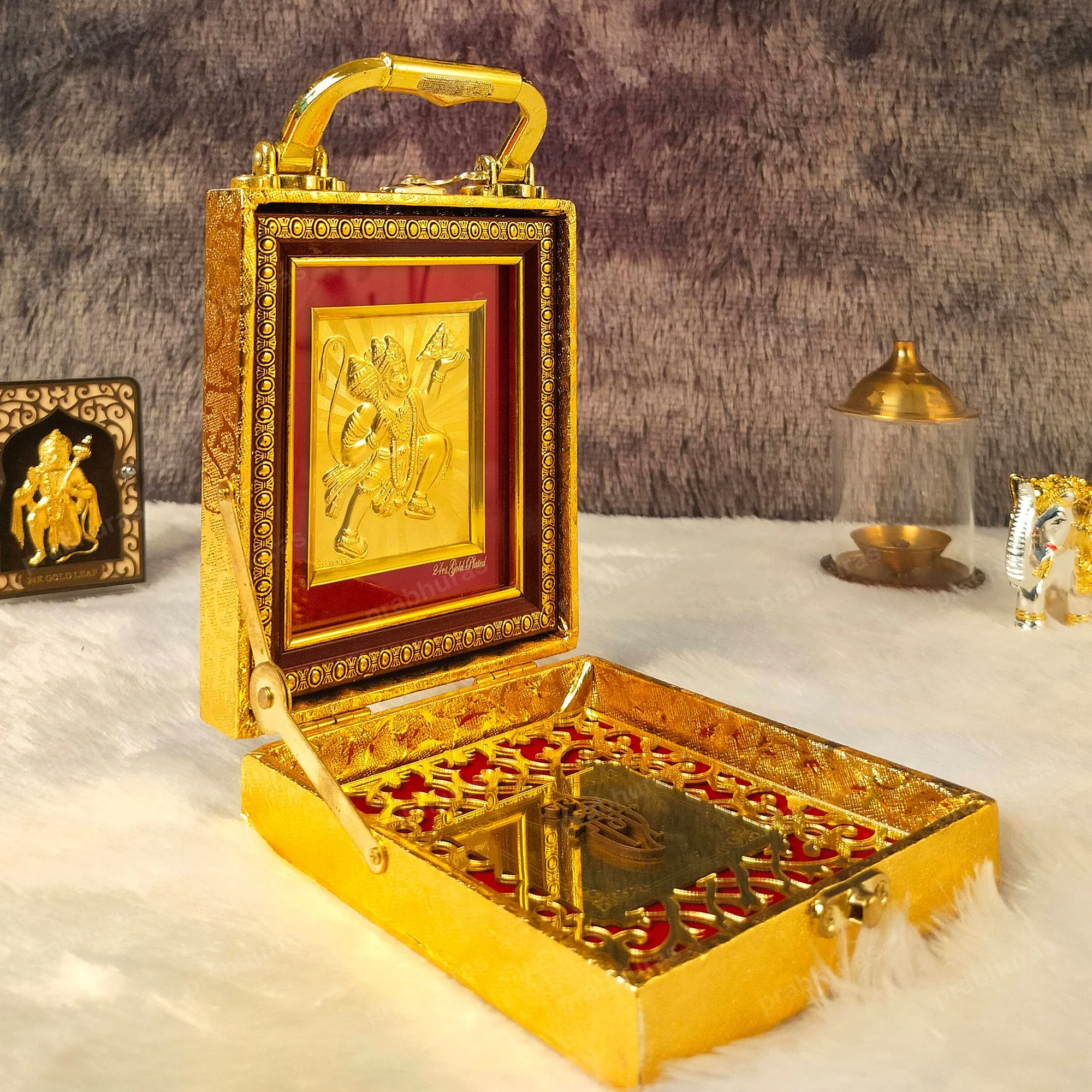 Hanuman ji With Attachi Gift Box Gold Coated - Image 2