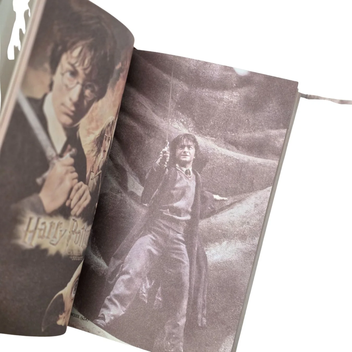Harry Potter - Hogwarts Tri-Fold Hard-Cover Illustrated Diary (17*11 cm) - Image 5