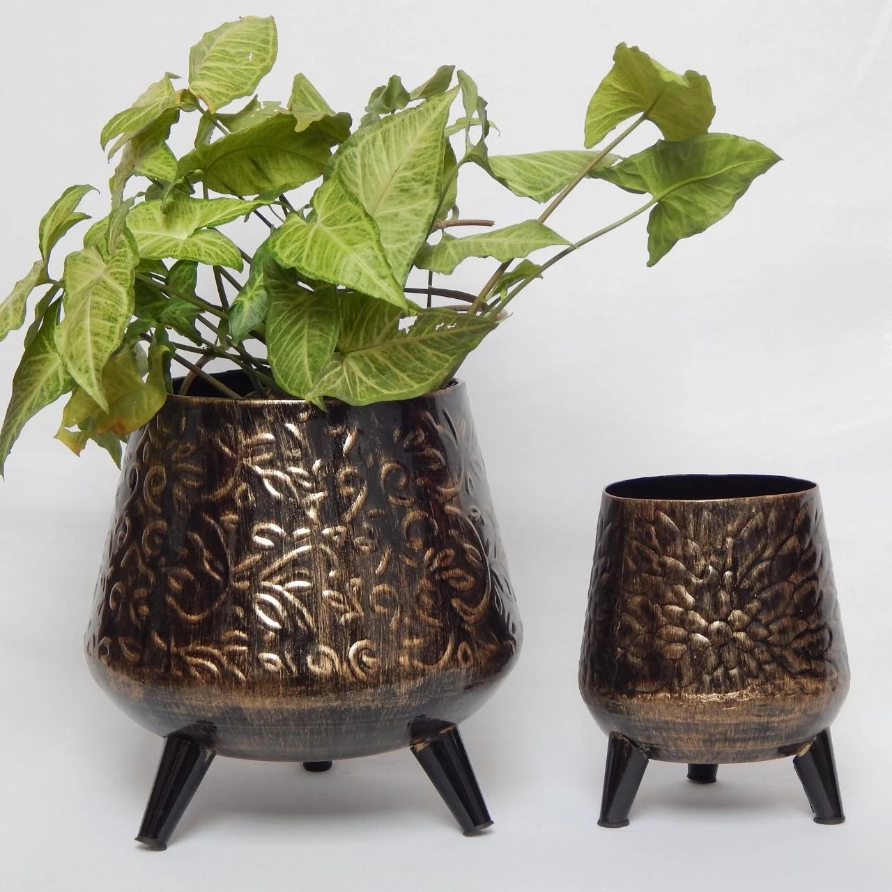 Hazel Iron Planter Stand Set – Indoor & Outdoor Décor - Image 2