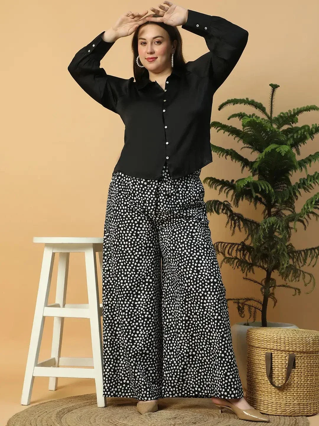 Here Black Elasticated With Tie-Up Waist Belt Polka Dot Print Straight Plus Size Women Cotton Pant - Image 3