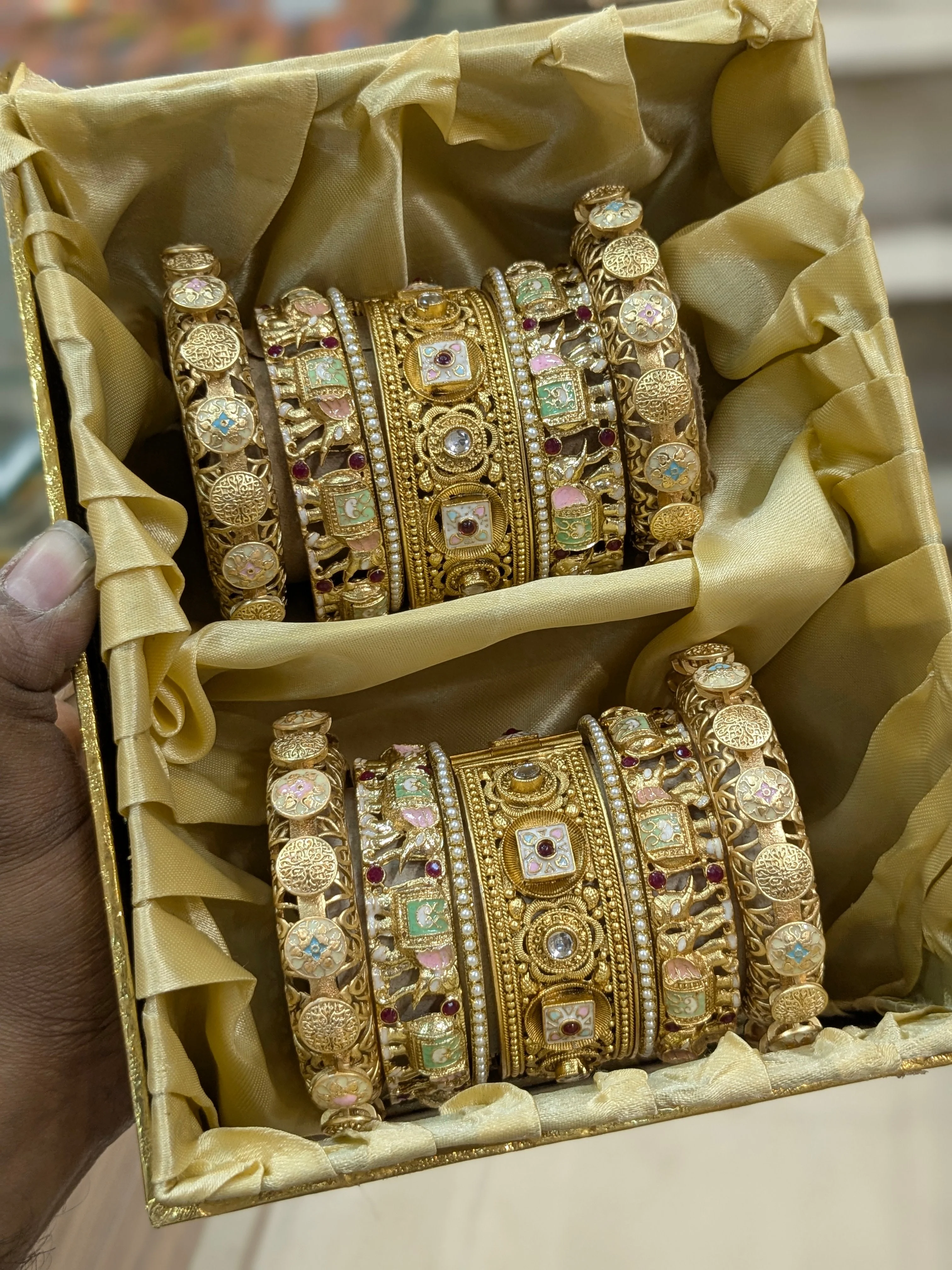 HIGH GOLD BRASS RAJWADI CHOODA - Image 3
