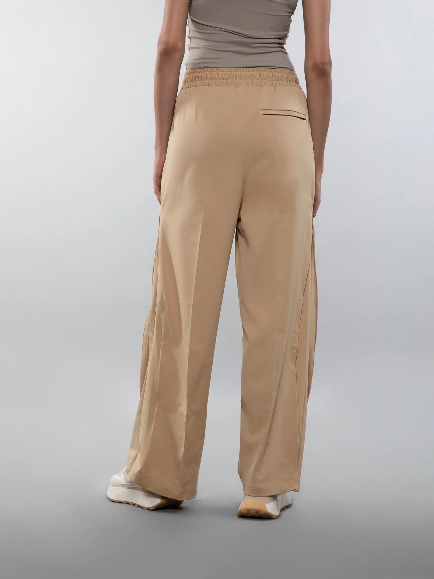 High-performance pants - Image 16