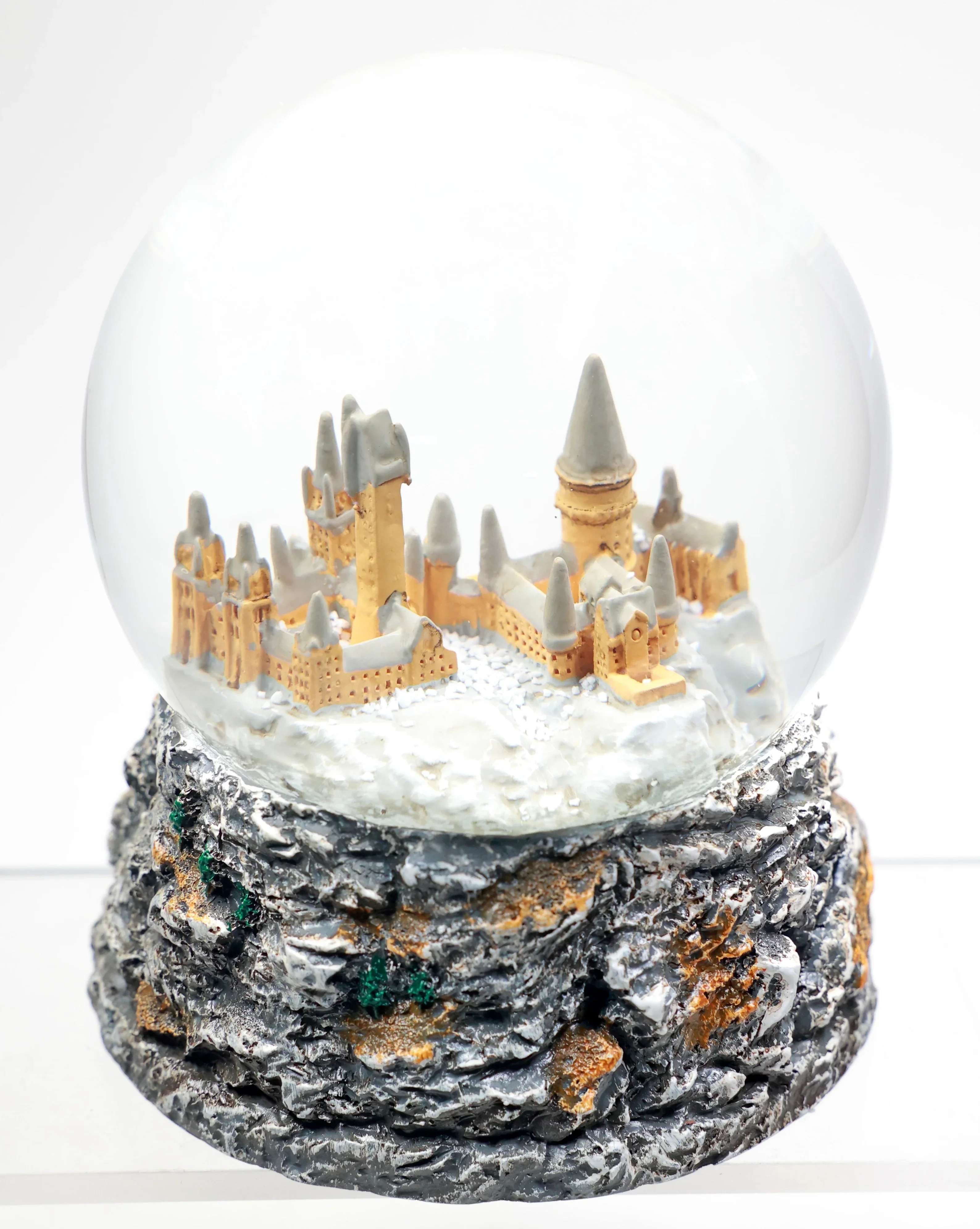 Hogwarts in Snow - Crystal Globe - Harry Potter - Image 3
