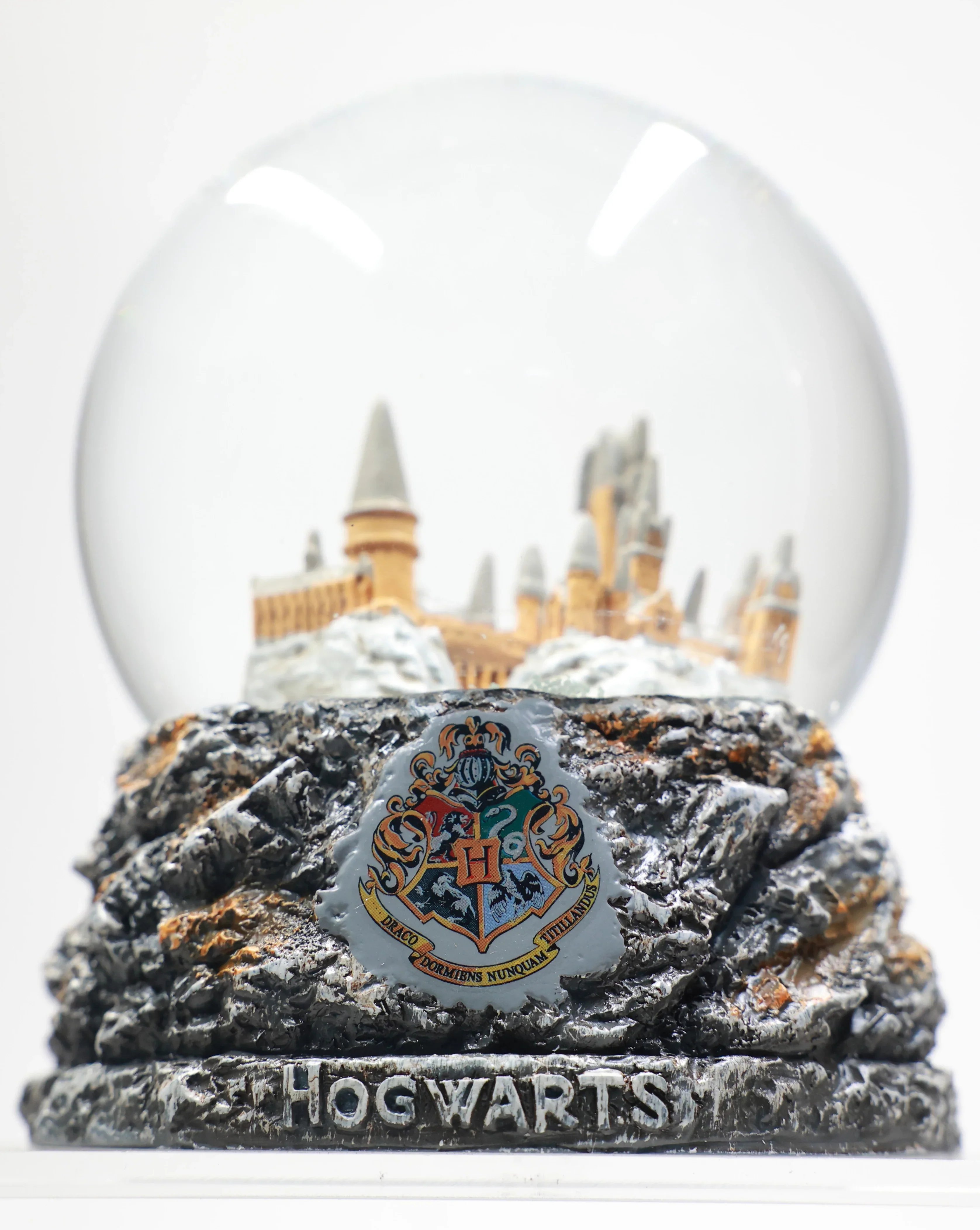 Hogwarts in Snow - Crystal Globe - Harry Potter - Image 4