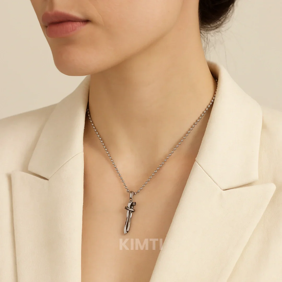 Hug Necklace (Valentine's Special) - Image 2
