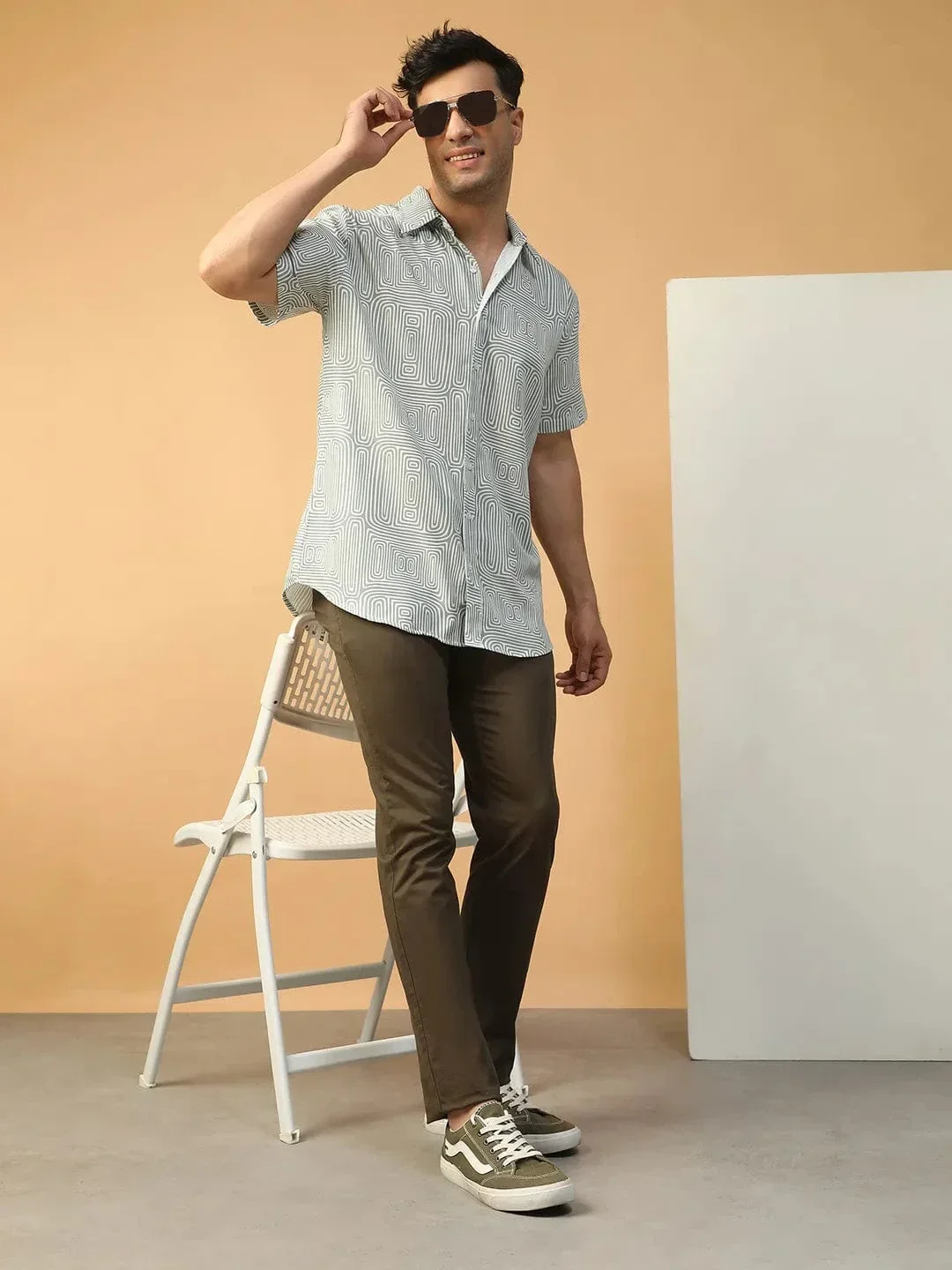 Hunk Light Green Geometric Print Collared Short Sleeve Men Oversized Shirt - Image 2
