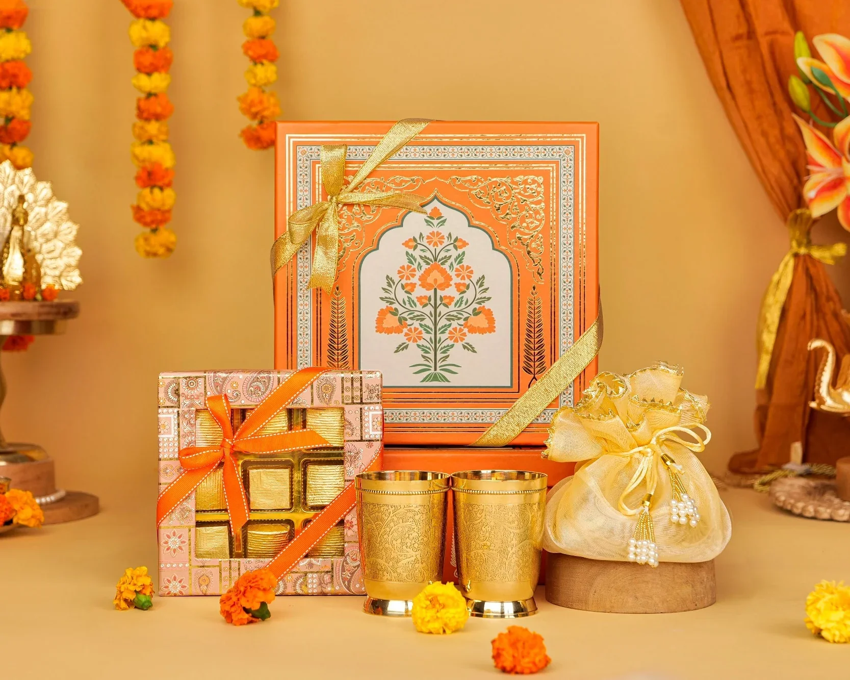 Inayaat Luxury Hamper - Image 2